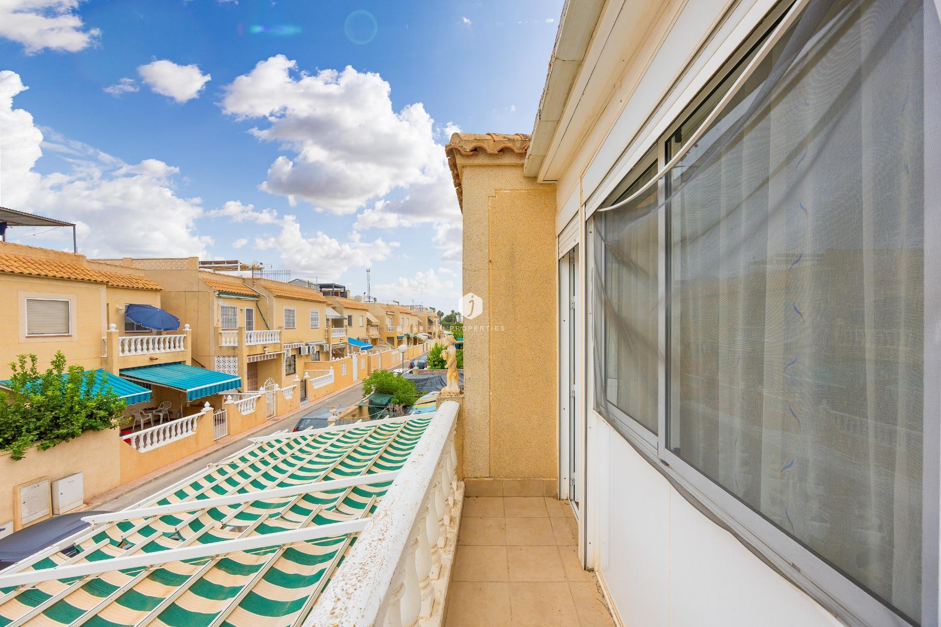 Z drugiej ręki - Villa -
Torrevieja - El Limonar