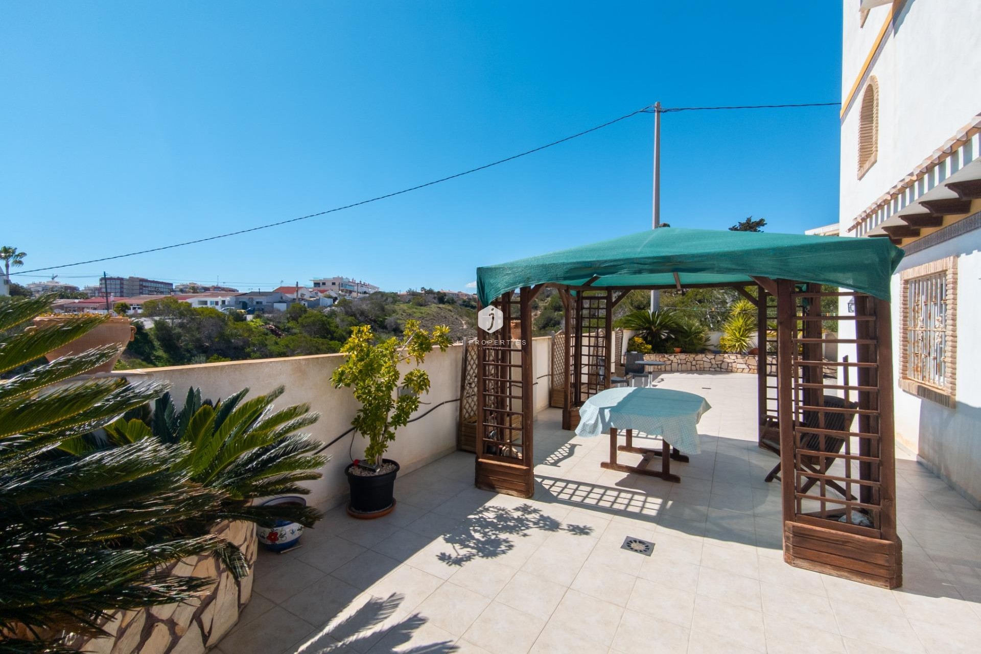 Z drugiej ręki - Villa -
Torrevieja - La Mata