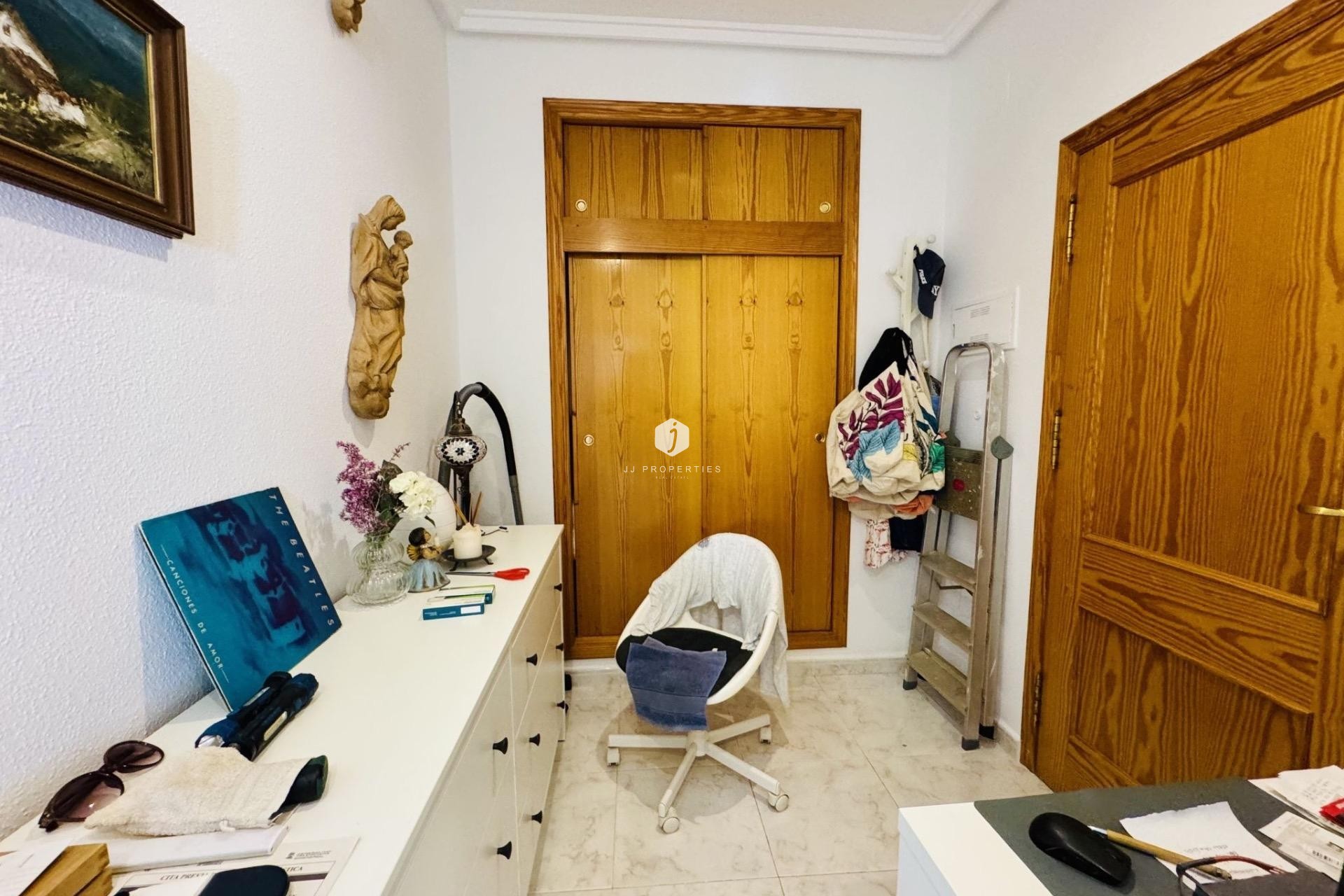 Z drugiej ręki - Villa -
Torrevieja - La Siesta - El Salado - Torreta
