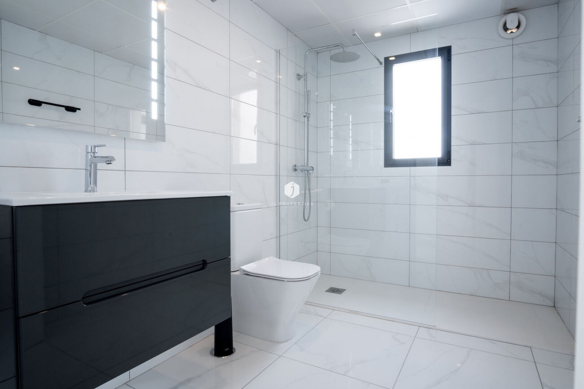 Z drugiej ręki - Villa -
Torrevieja - La Valeta