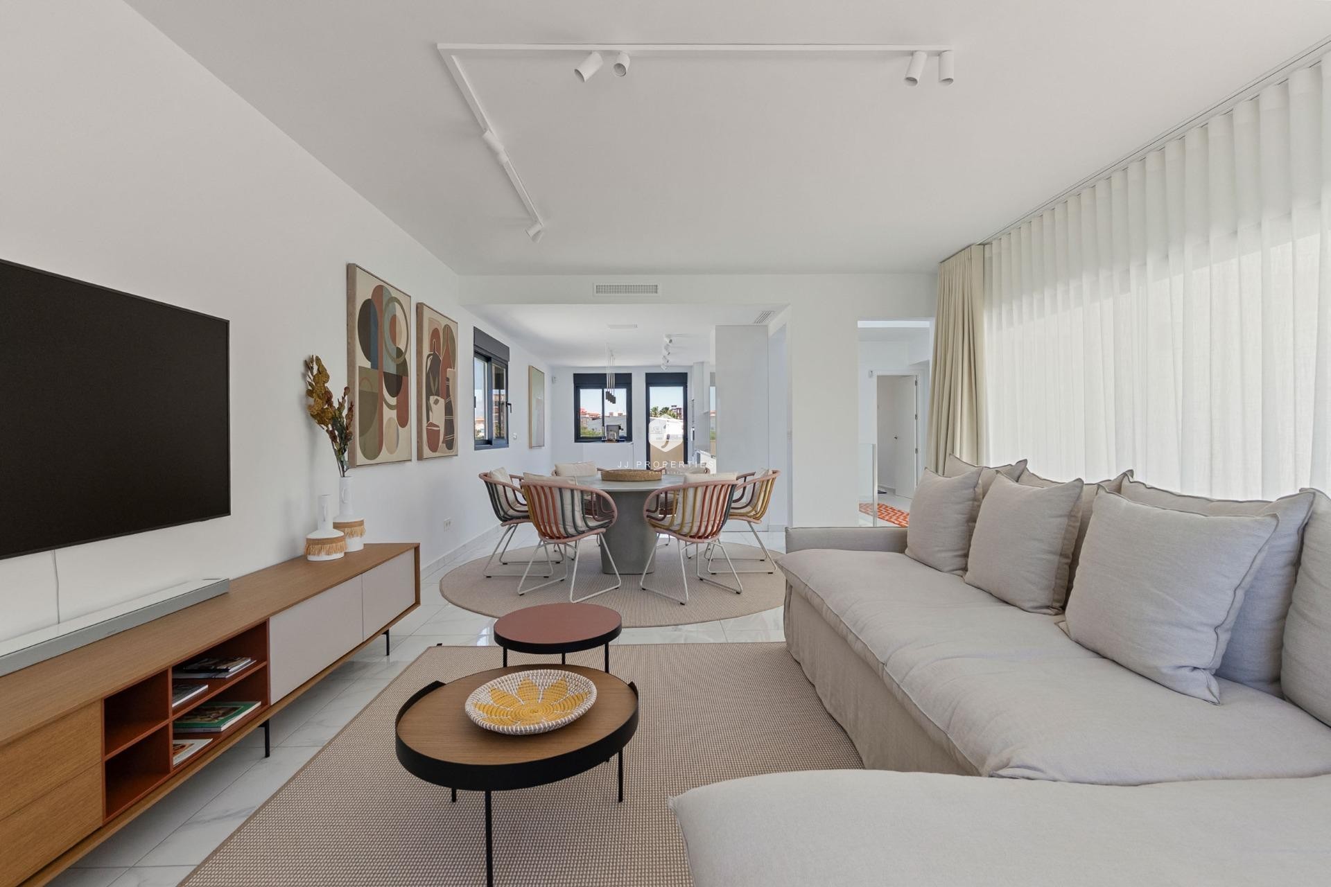 Z drugiej ręki - Villa -
Torrevieja - La veleta