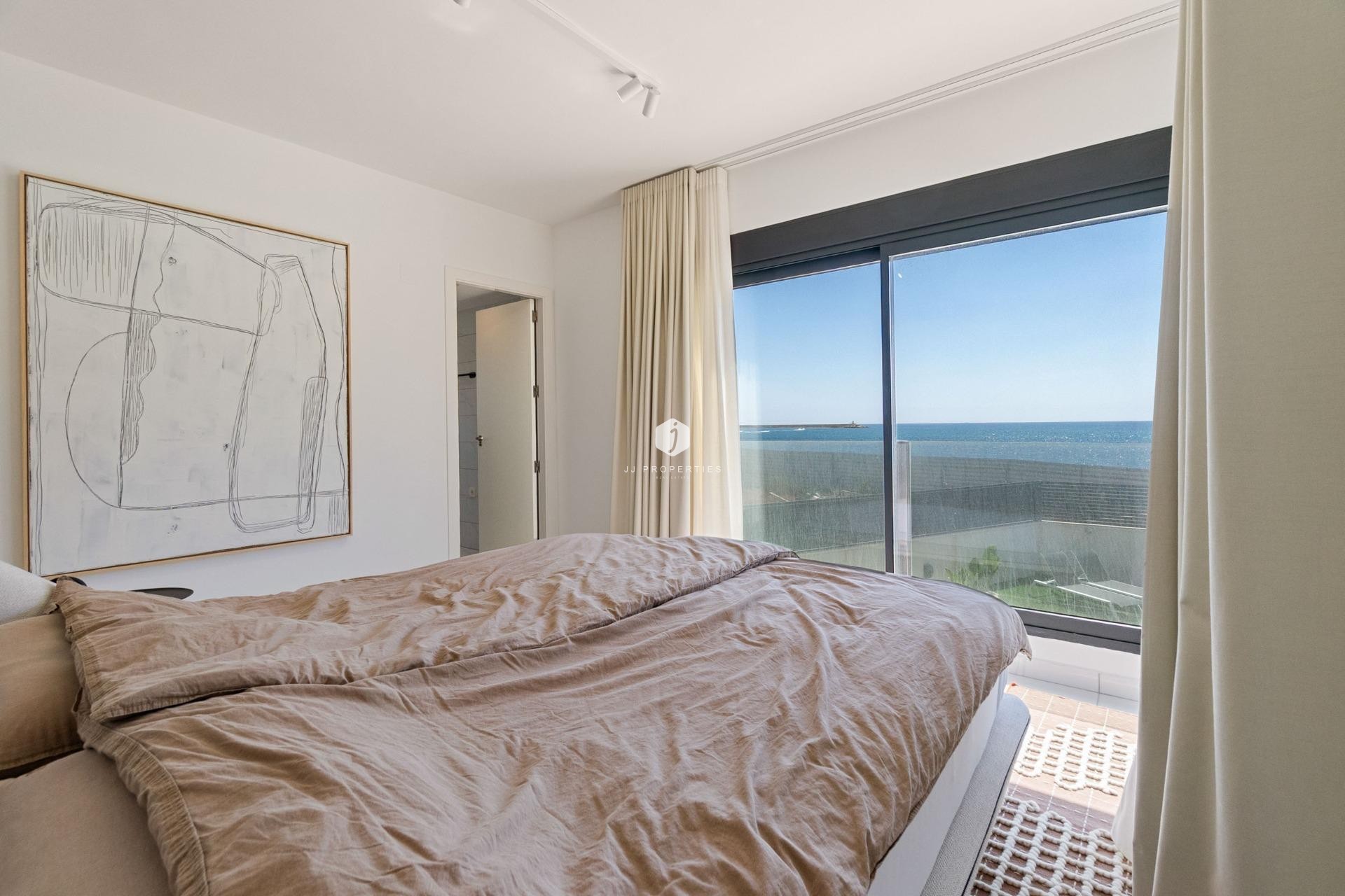 Z drugiej ręki - Villa -
Torrevieja - La veleta