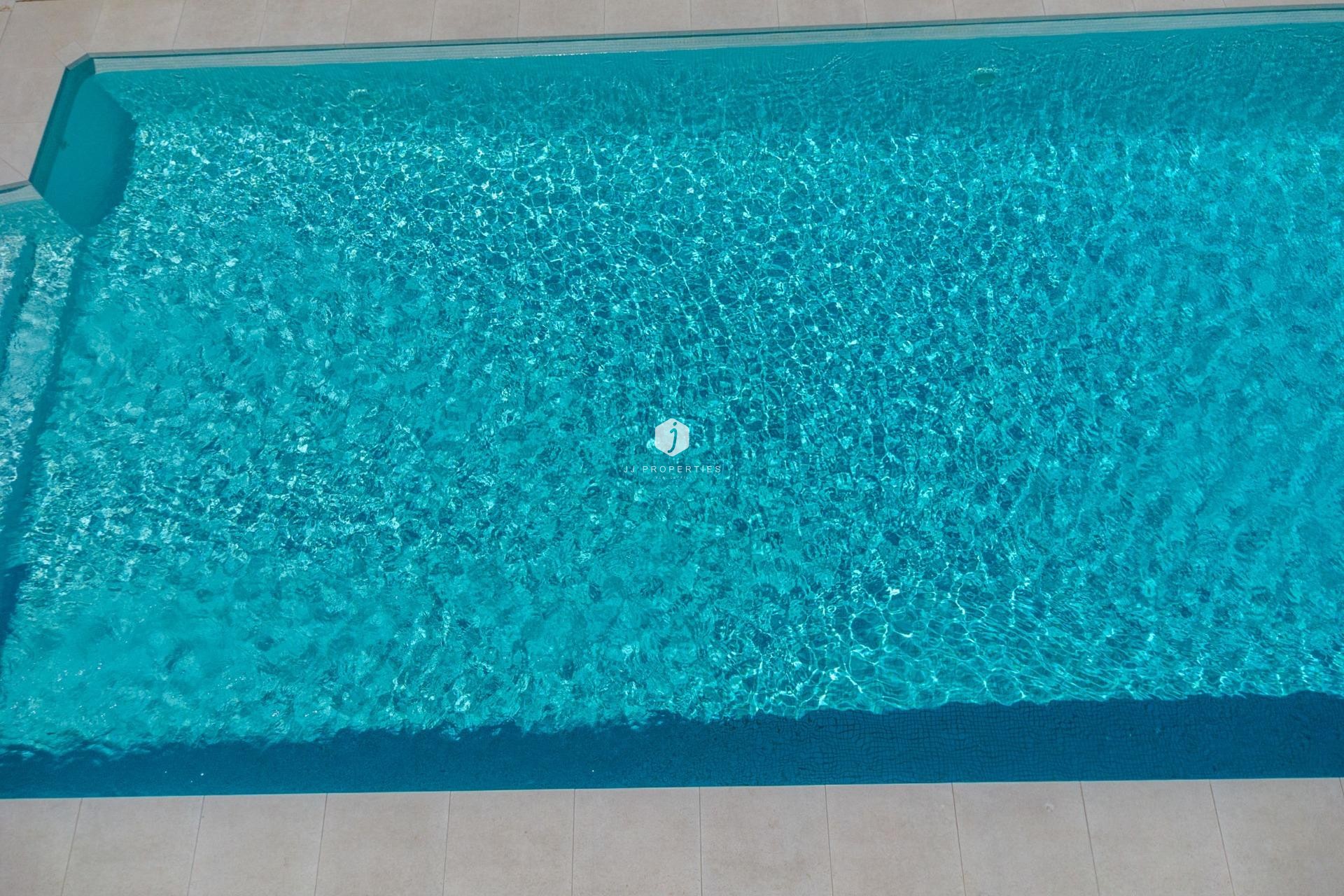 Z drugiej ręki - Villa -
Torrevieja - La veleta