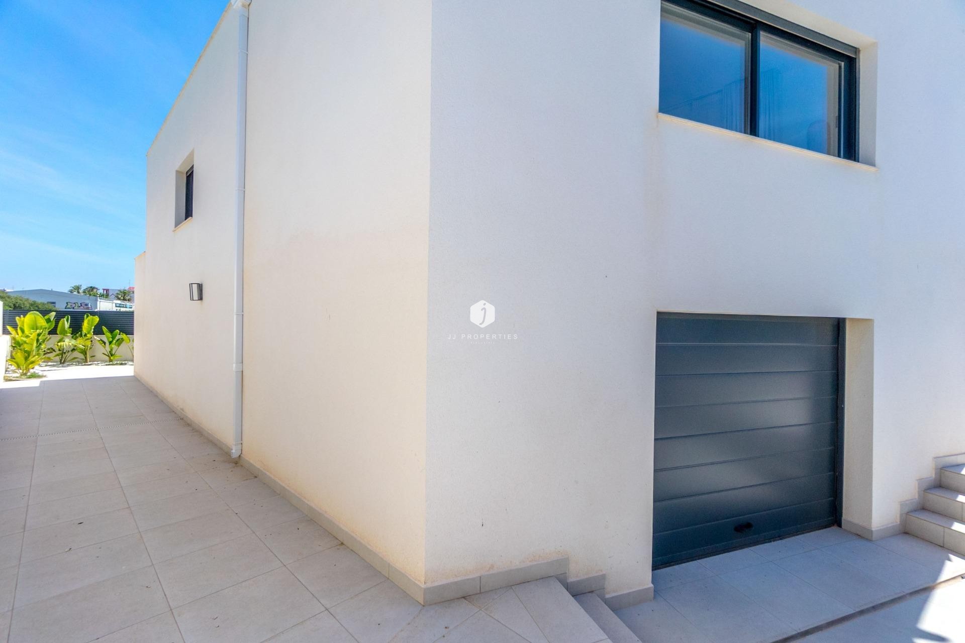 Z drugiej ręki - Villa -
Torrevieja - La veleta