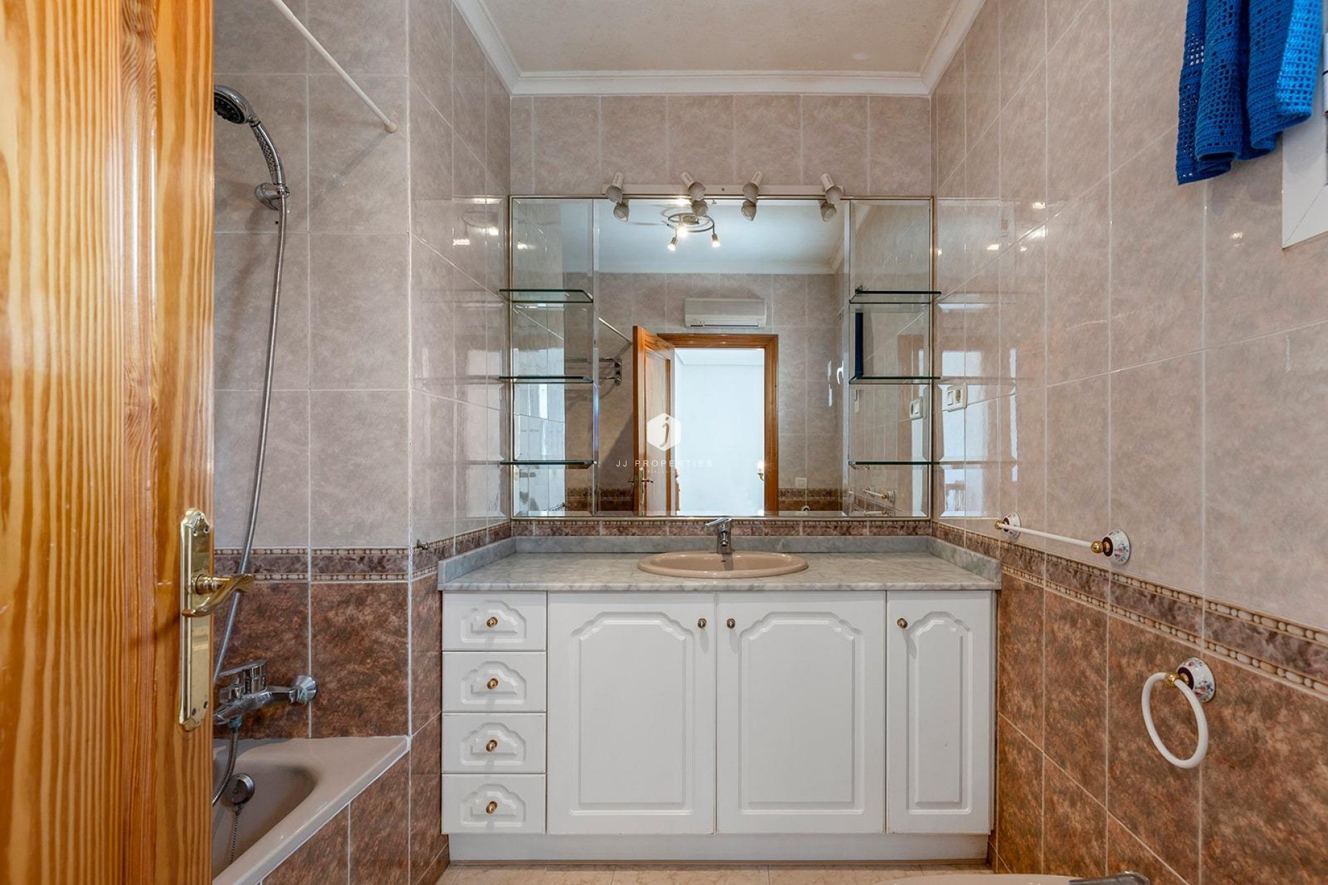 Z drugiej ręki - Villa -
Torrevieja - Los Balcones - Los Altos del Edén