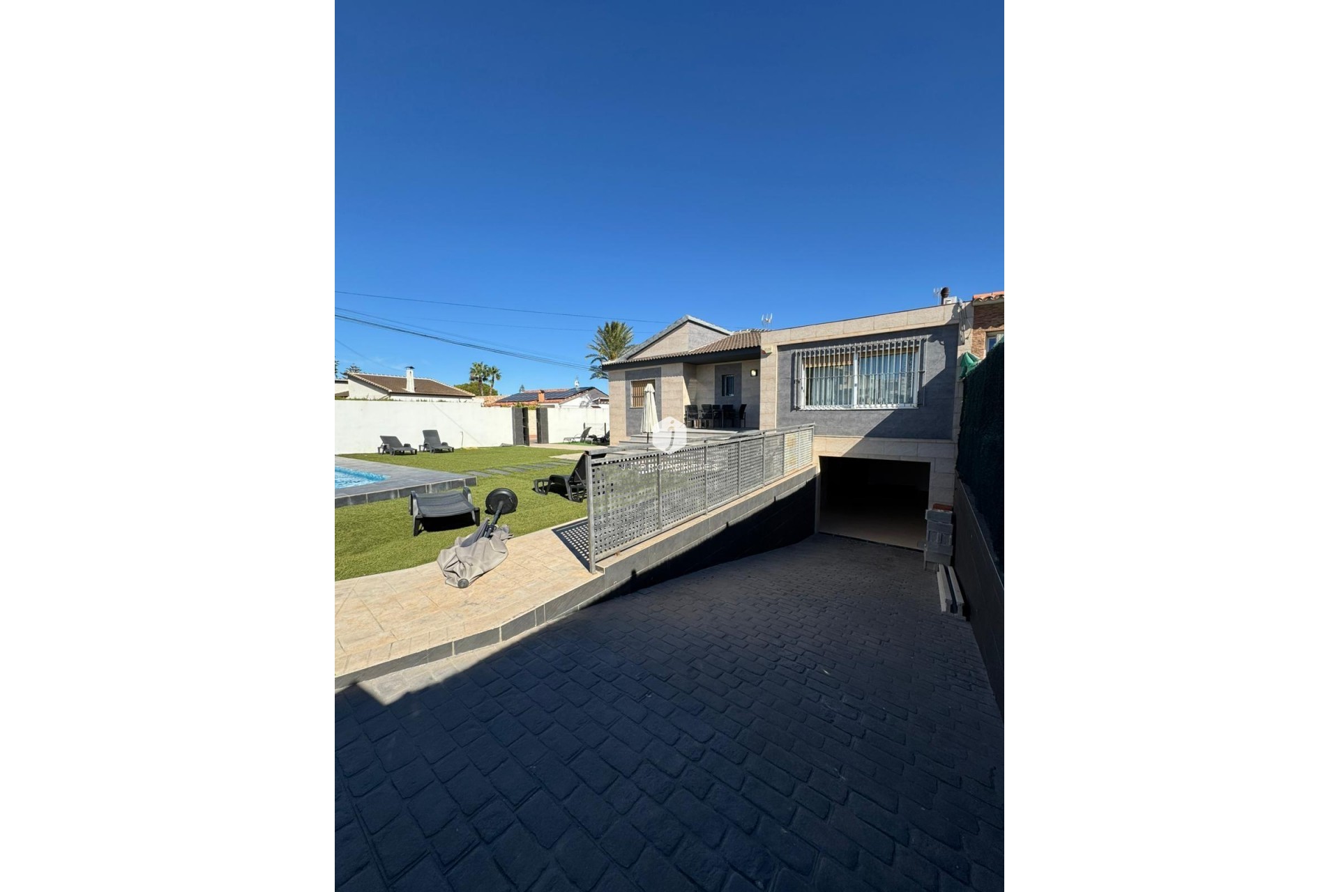 Z drugiej ręki - Villa -
Torrevieja - Los Balcones - Los Altos del Edén