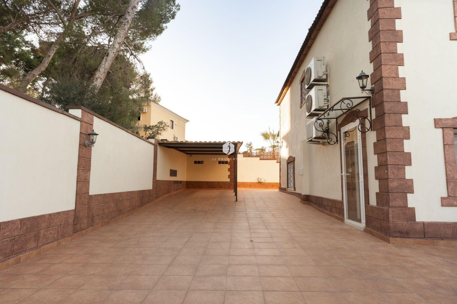 Z drugiej ręki - Villa -
Torrevieja - Los Balcones - Los Altos del Edén