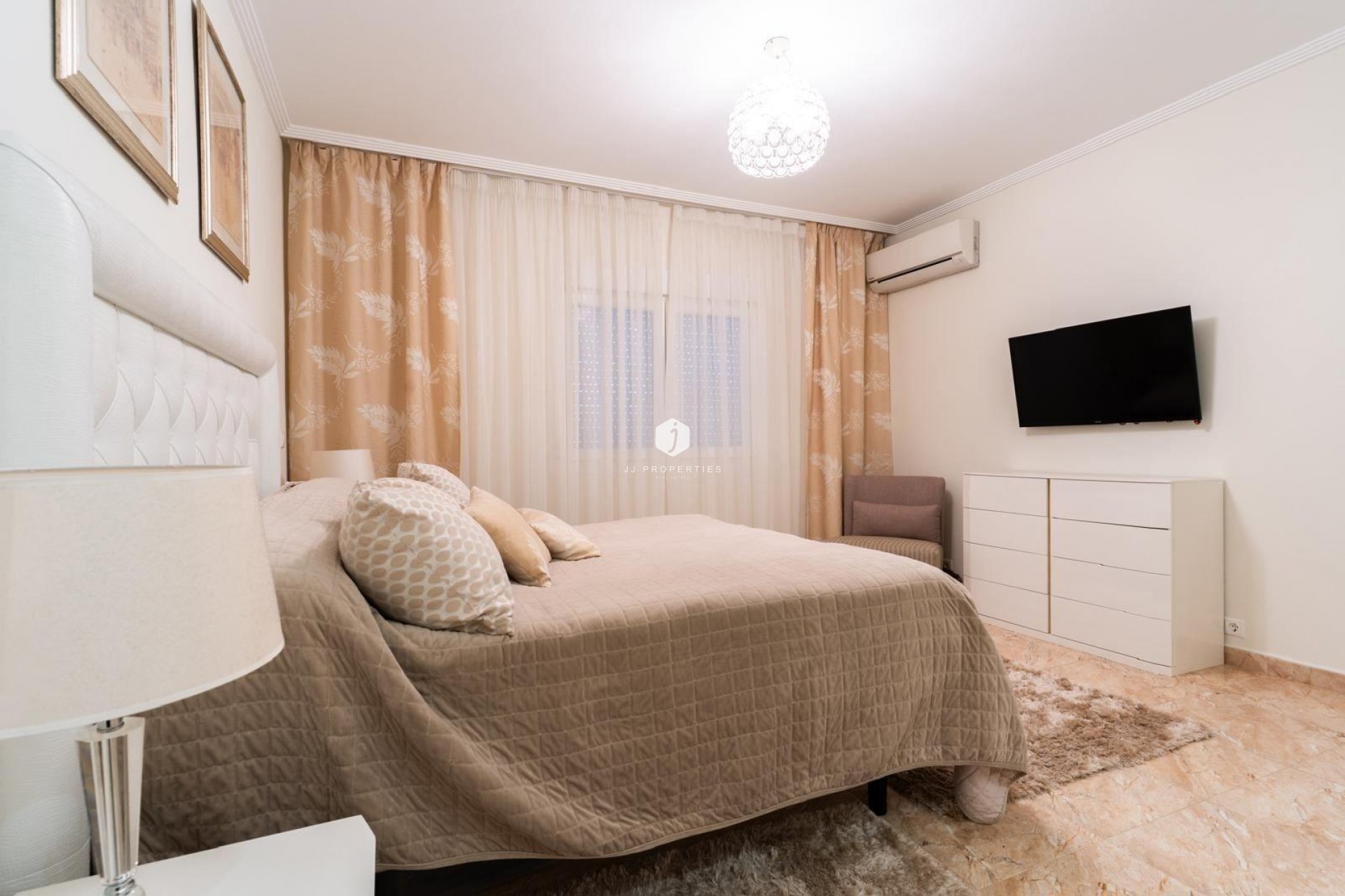 Z drugiej ręki - Villa -
Torrevieja - Los Balcones - Los Altos del Edén