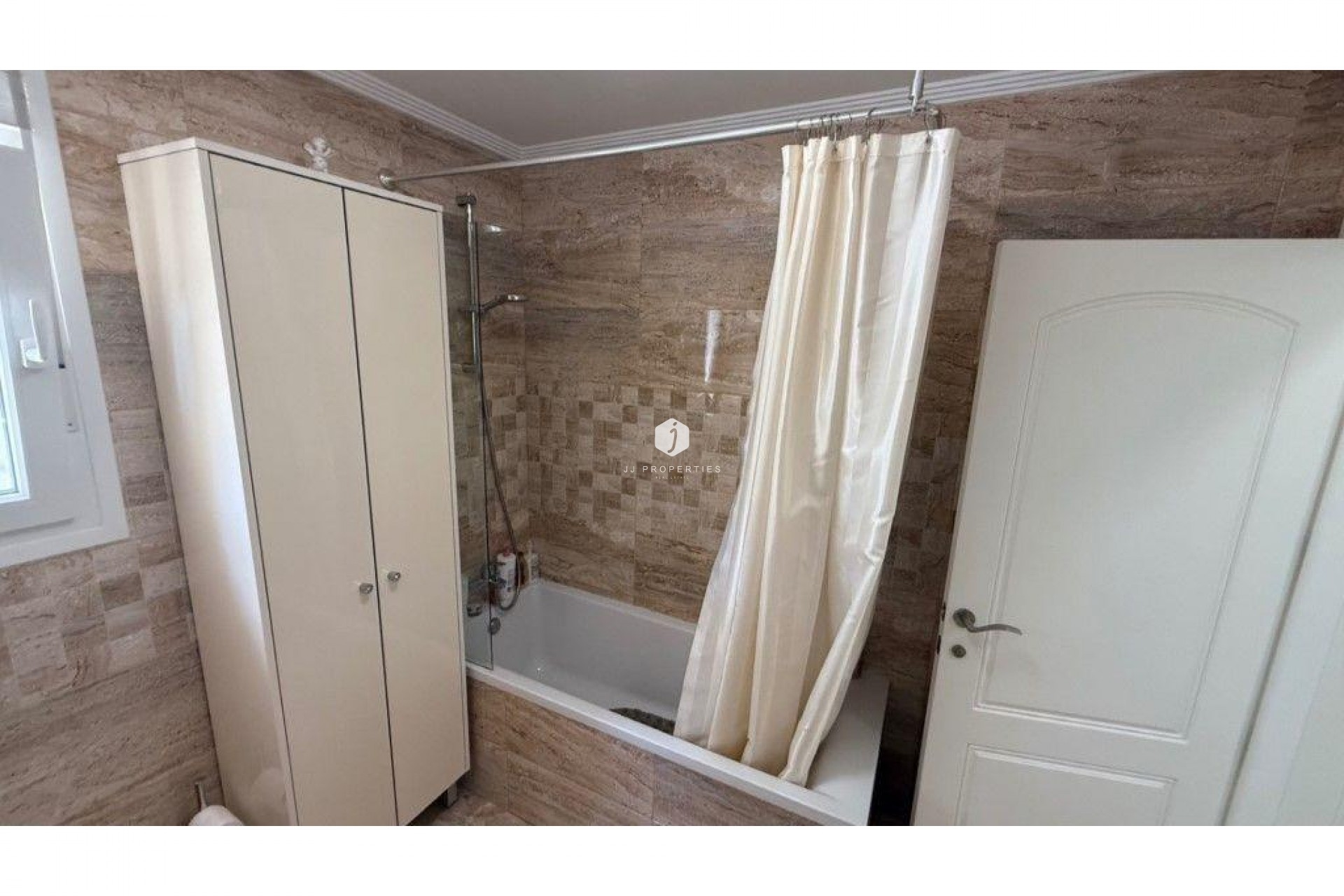 Z drugiej ręki - Villa -
Torrevieja - Los Balcones - Los Altos del Edén