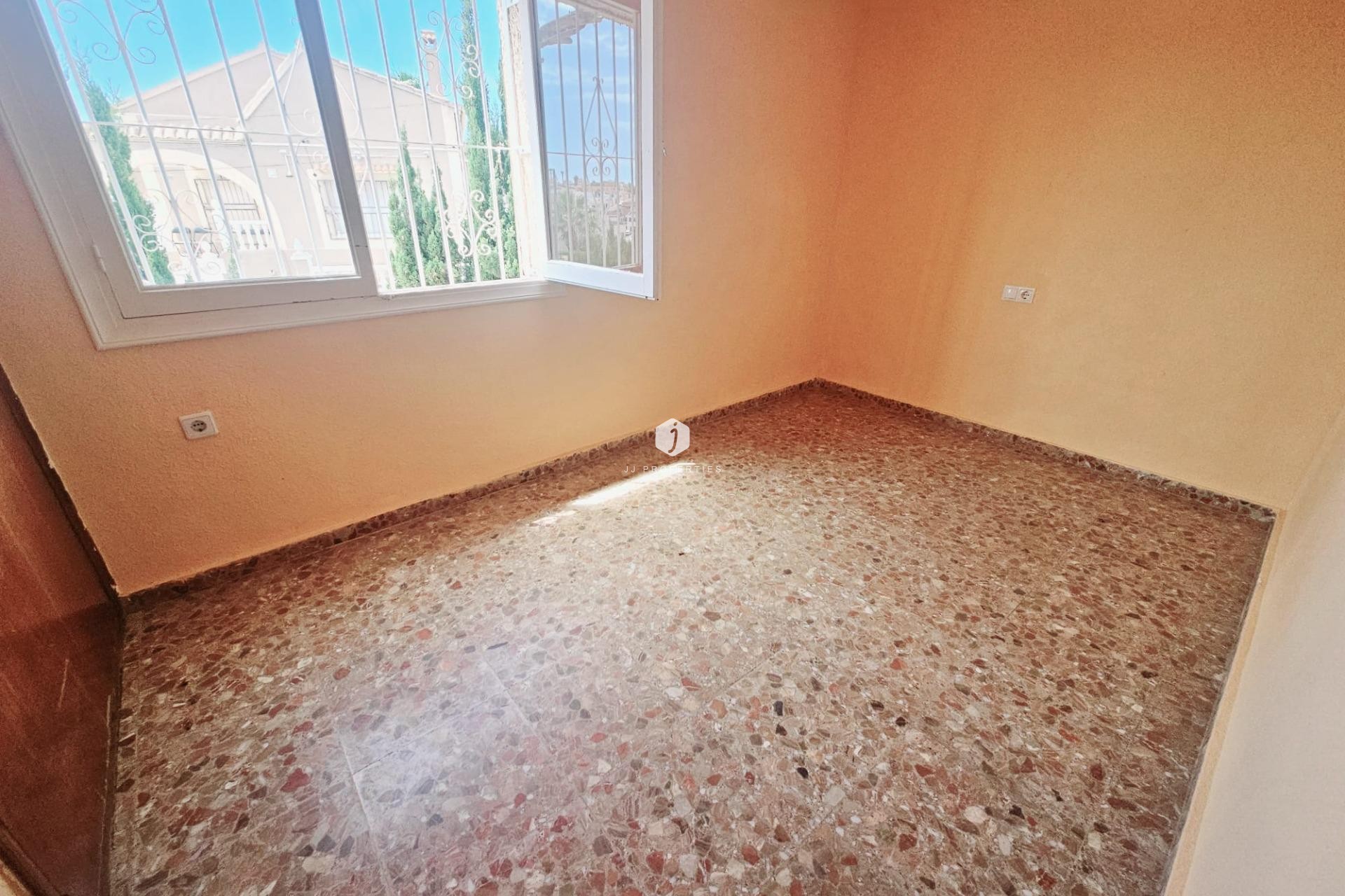 Z drugiej ręki - Villa -
Torrevieja - Los Balcones - Los Altos del Edén