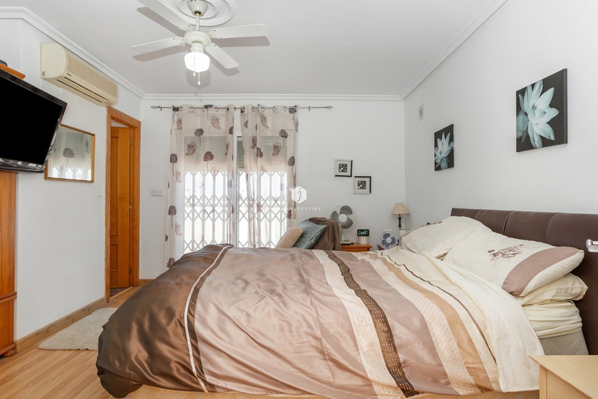 Z drugiej ręki - Villa -
Torrevieja - Los Balcones