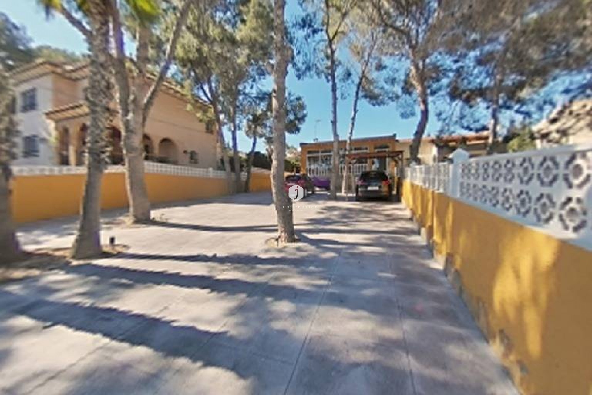 Z drugiej ręki - Villa -
Torrevieja - Los Balcones