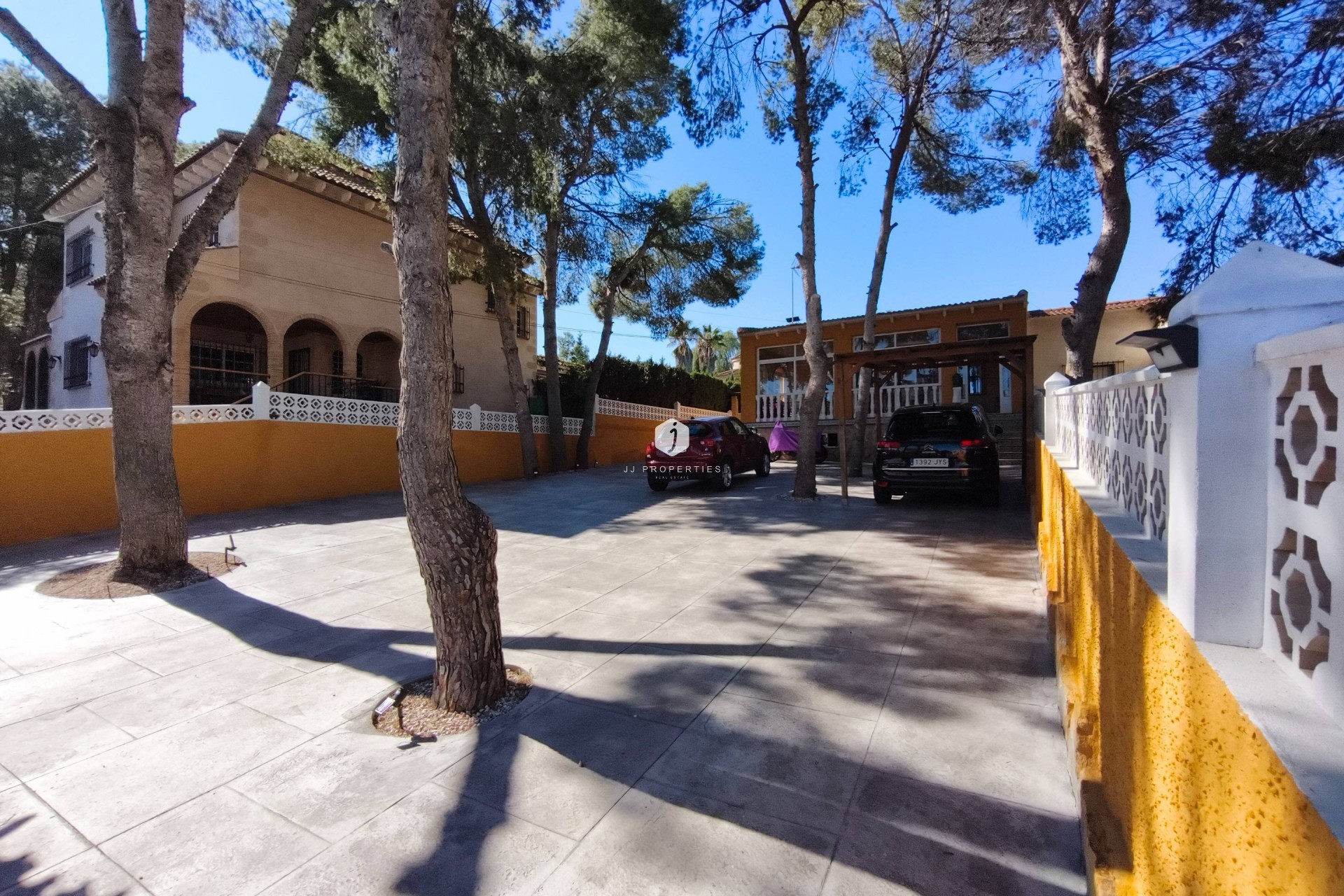 Z drugiej ręki - Villa -
Torrevieja - Los Balcones