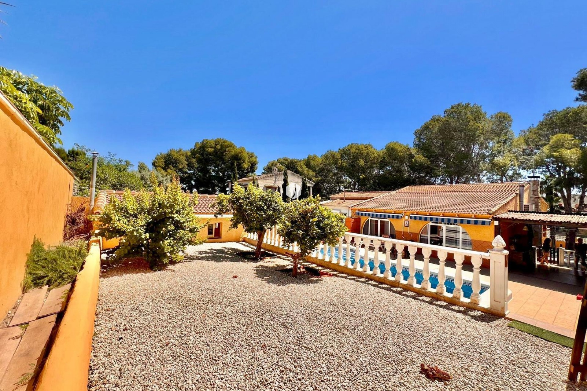 Z drugiej ręki - Villa -
Torrevieja - Los Balcones