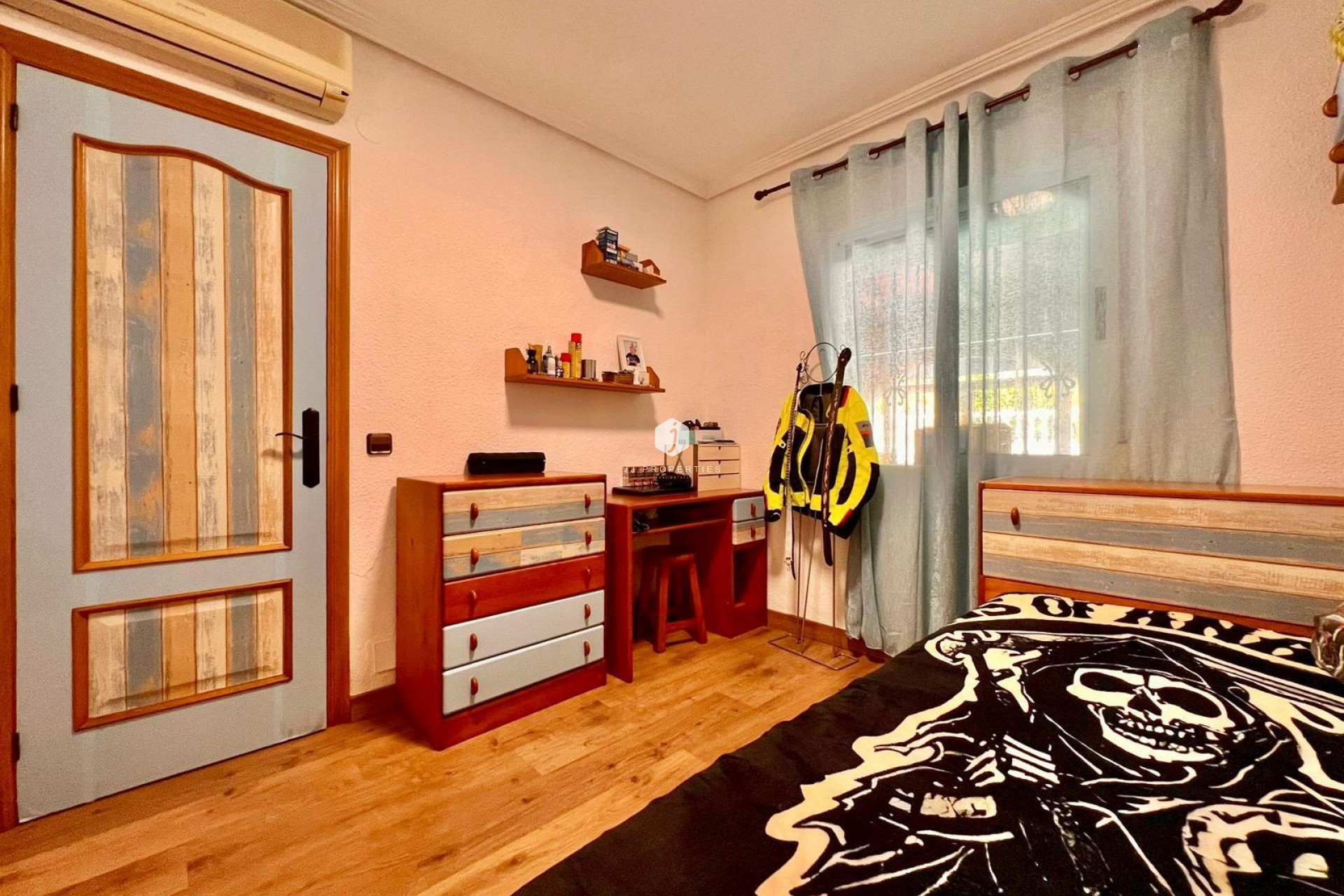 Z drugiej ręki - Villa -
Torrevieja - Los Balcones