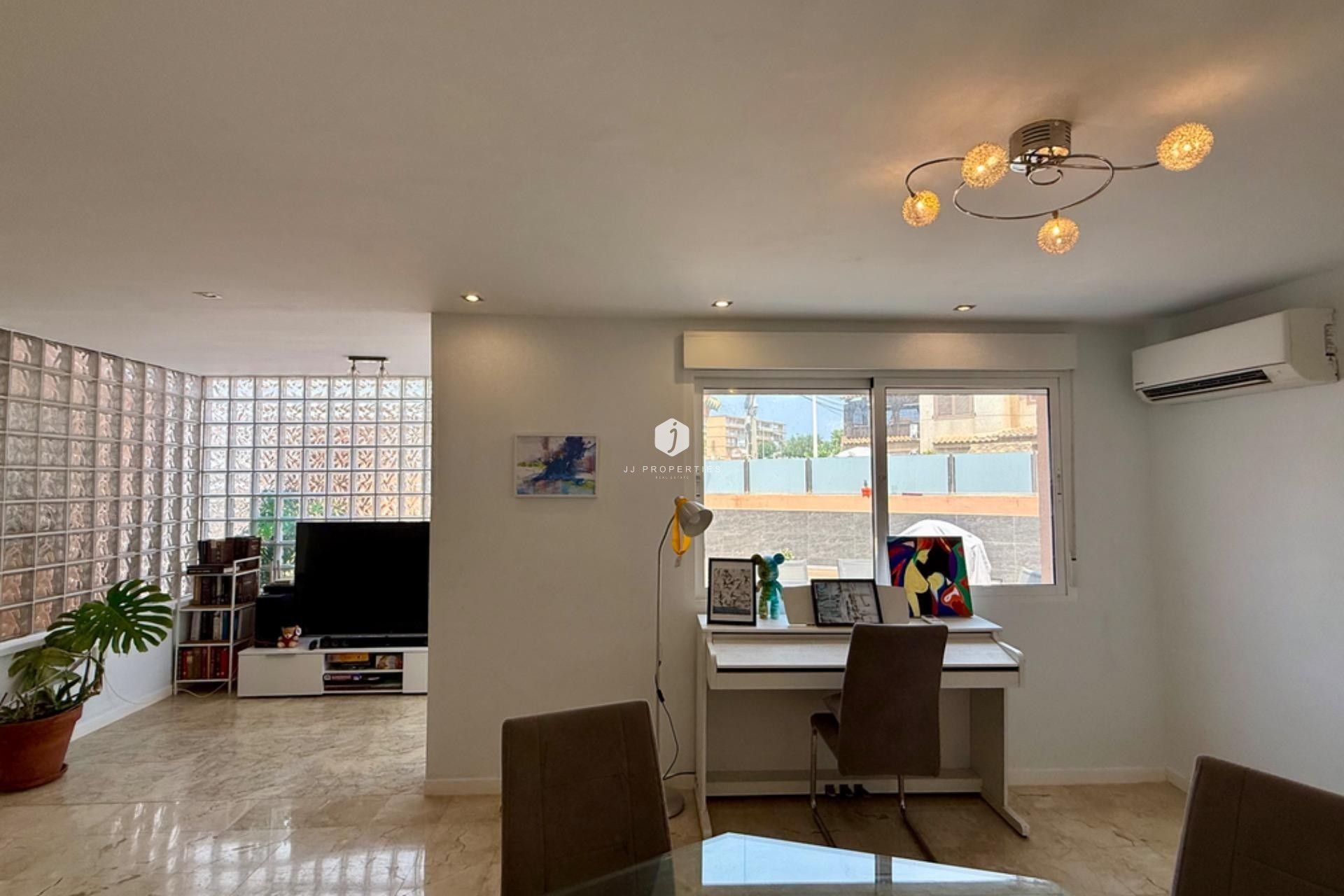 Z drugiej ręki - Villa -
Torrevieja - Los Frutales