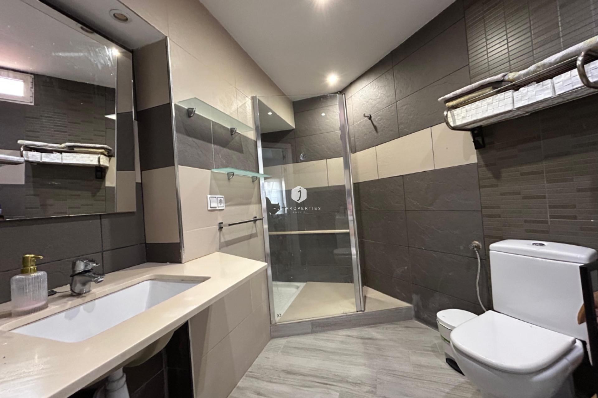 Z drugiej ręki - Villa -
Torrevieja - Los Frutales