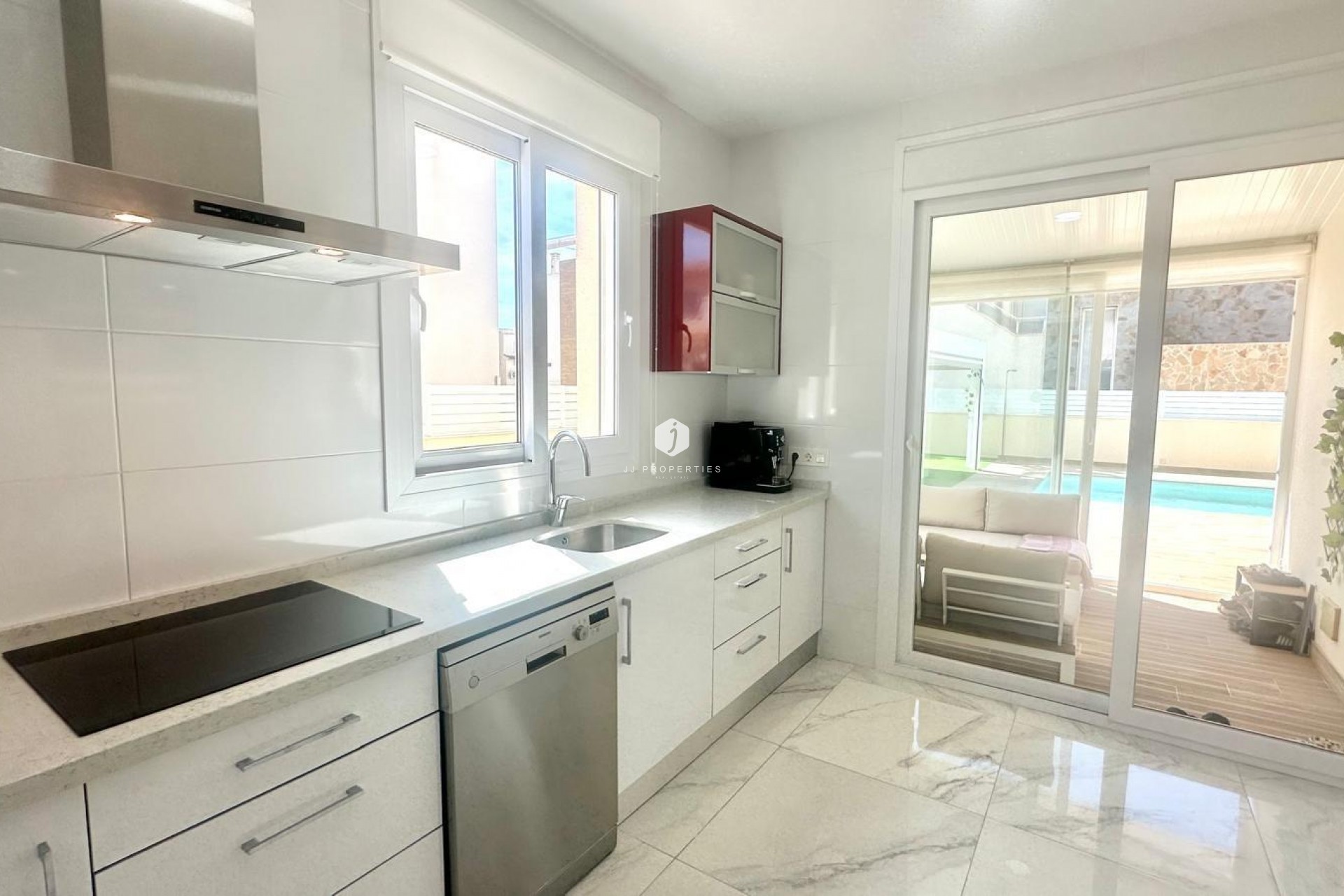 Z drugiej ręki - Villa -
Torrevieja - Miramar - Torre Del Moro