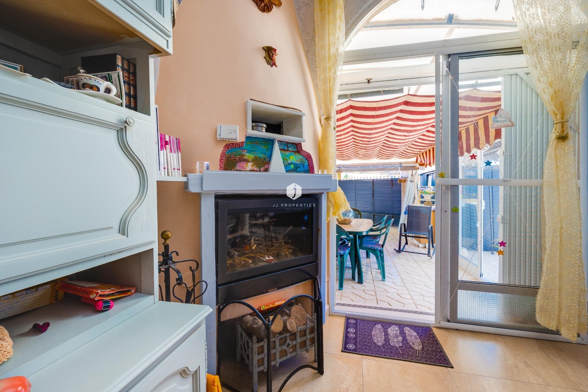 Z drugiej ręki - Villa -
Torrevieja - Playa de los Locos