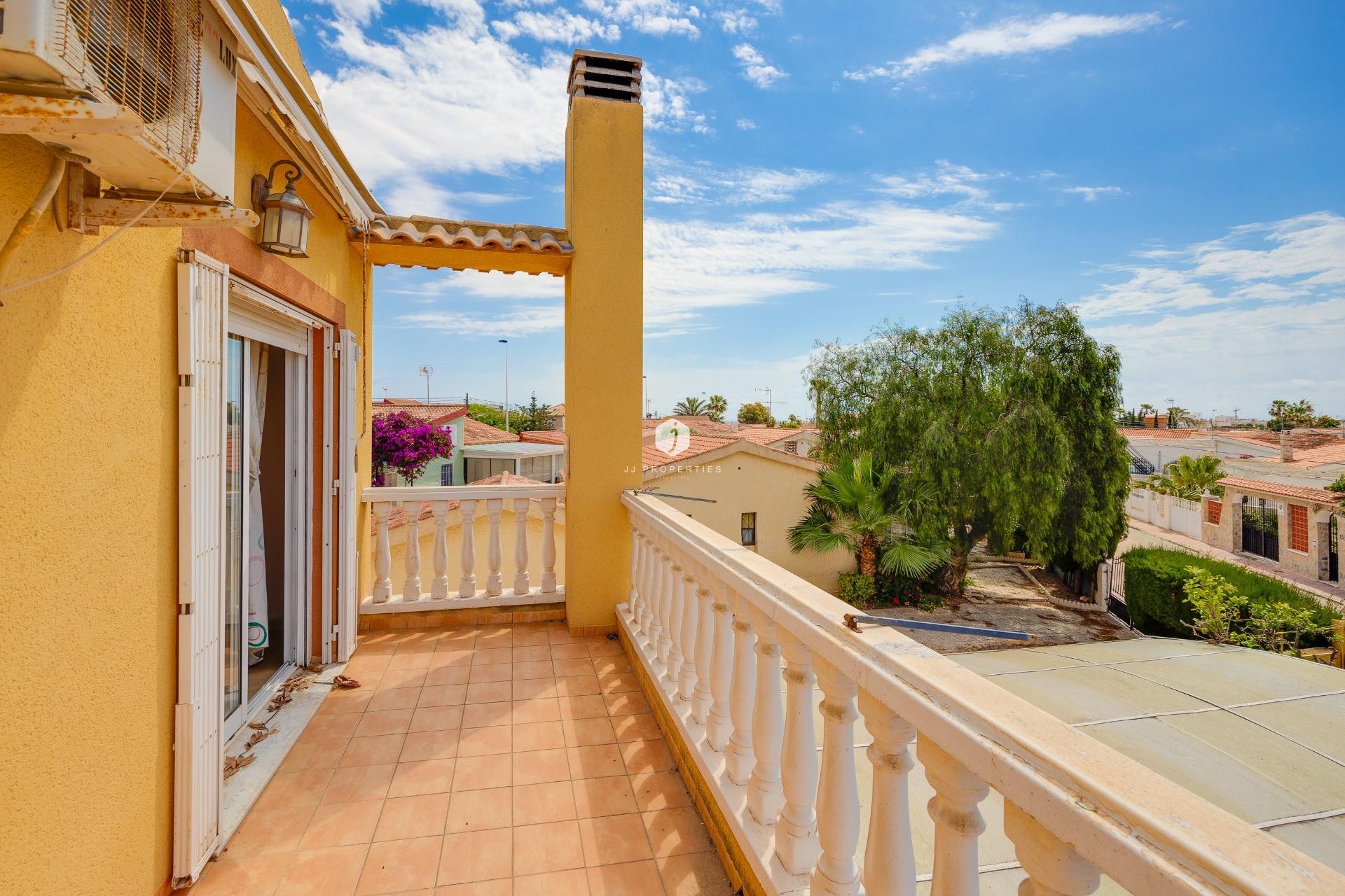 Z drugiej ręki - Villa -
Torrevieja - Playa de los Locos
