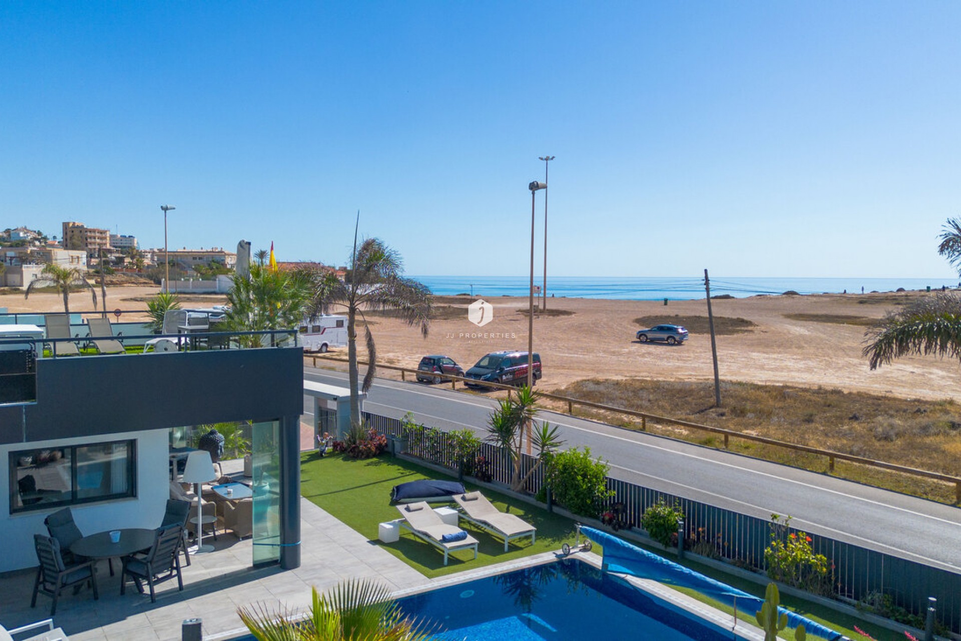 Z drugiej ręki - Villa -
Torrevieja - Rosaleda