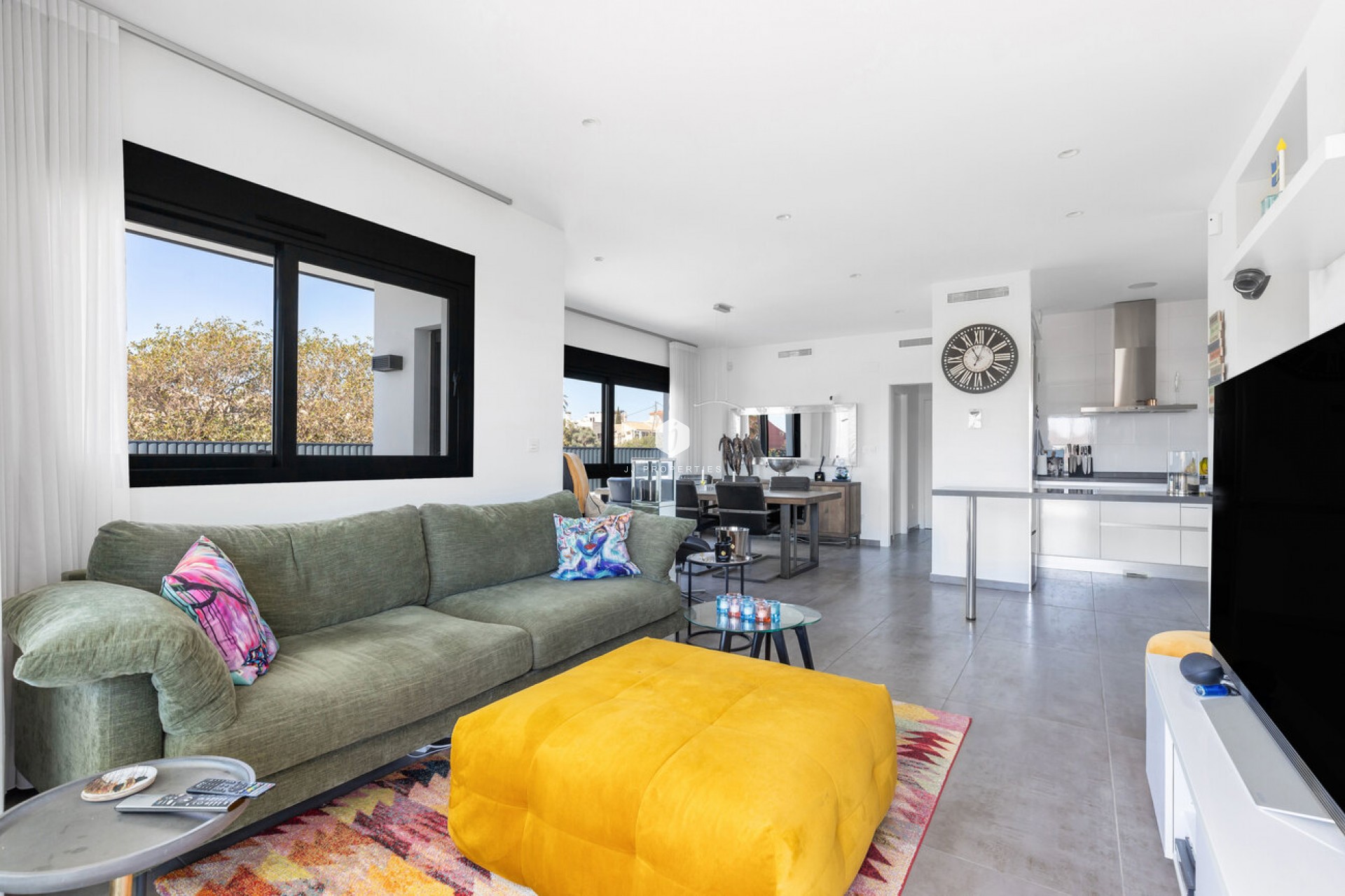 Z drugiej ręki - Villa -
Torrevieja - Rosaleda