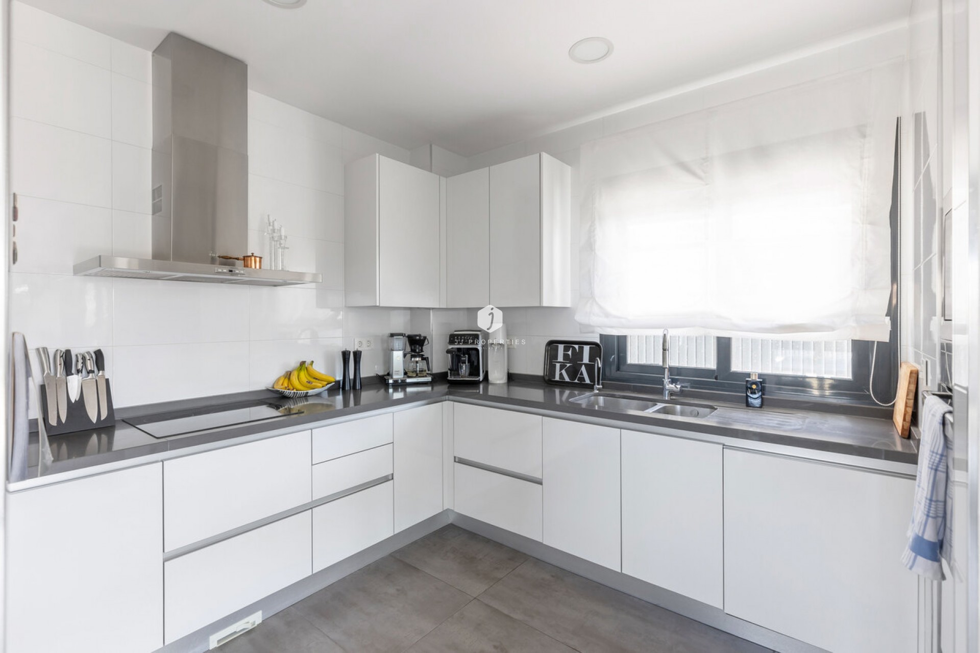 Z drugiej ręki - Villa -
Torrevieja - Rosaleda