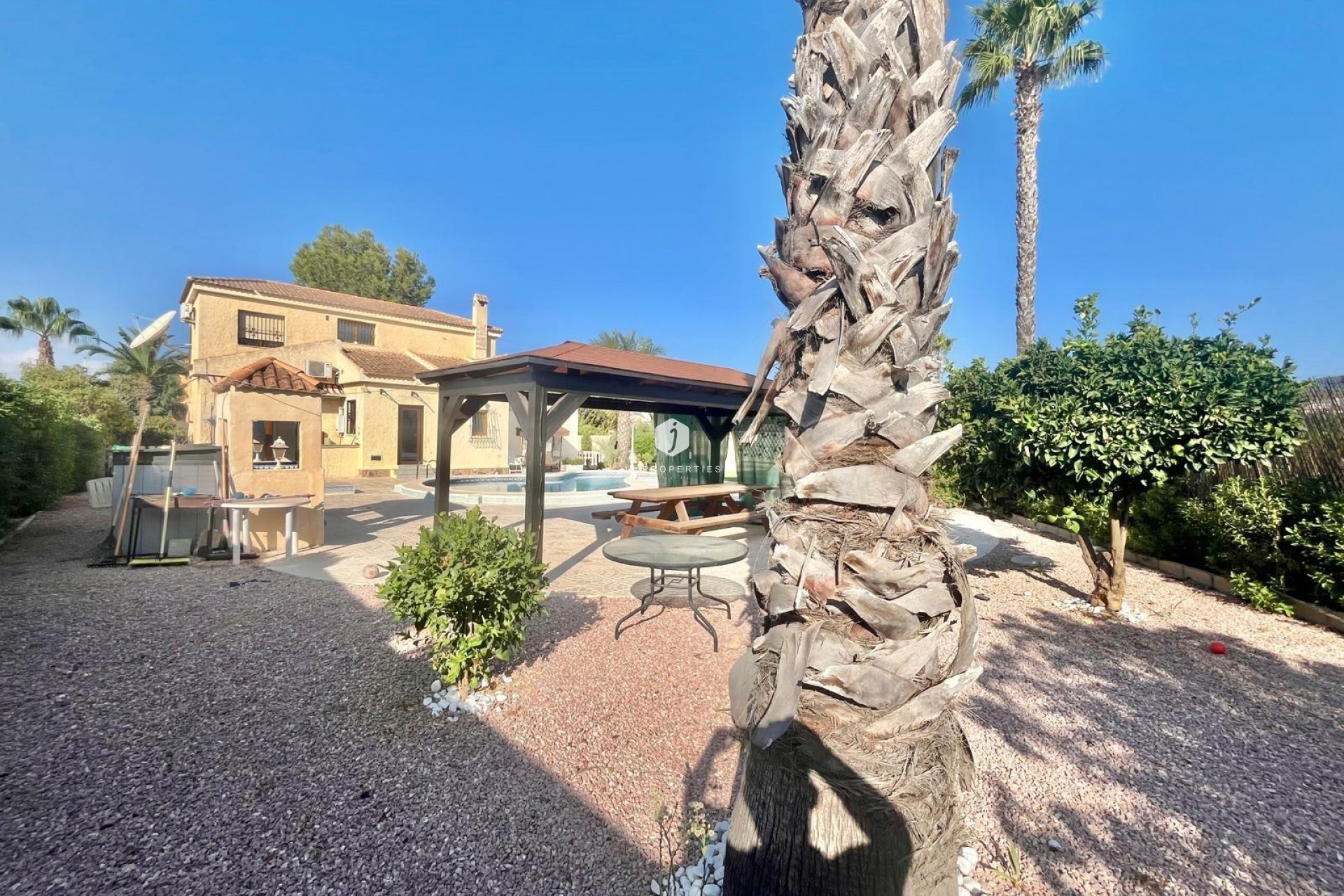 Z drugiej ręki - Villa -
Torrevieja - San luis