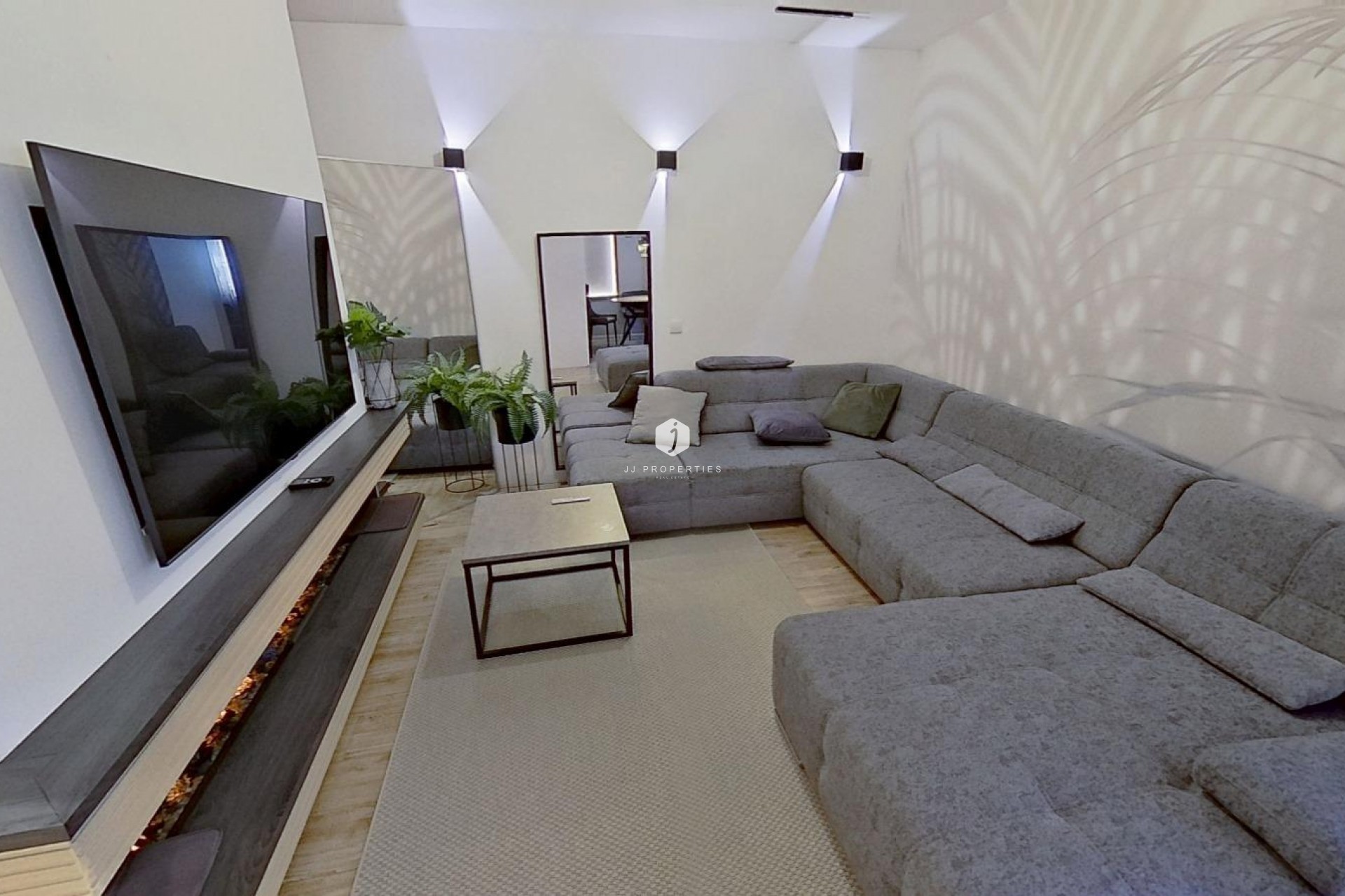 Z drugiej ręki - Villa -
Torrevieja - San luis