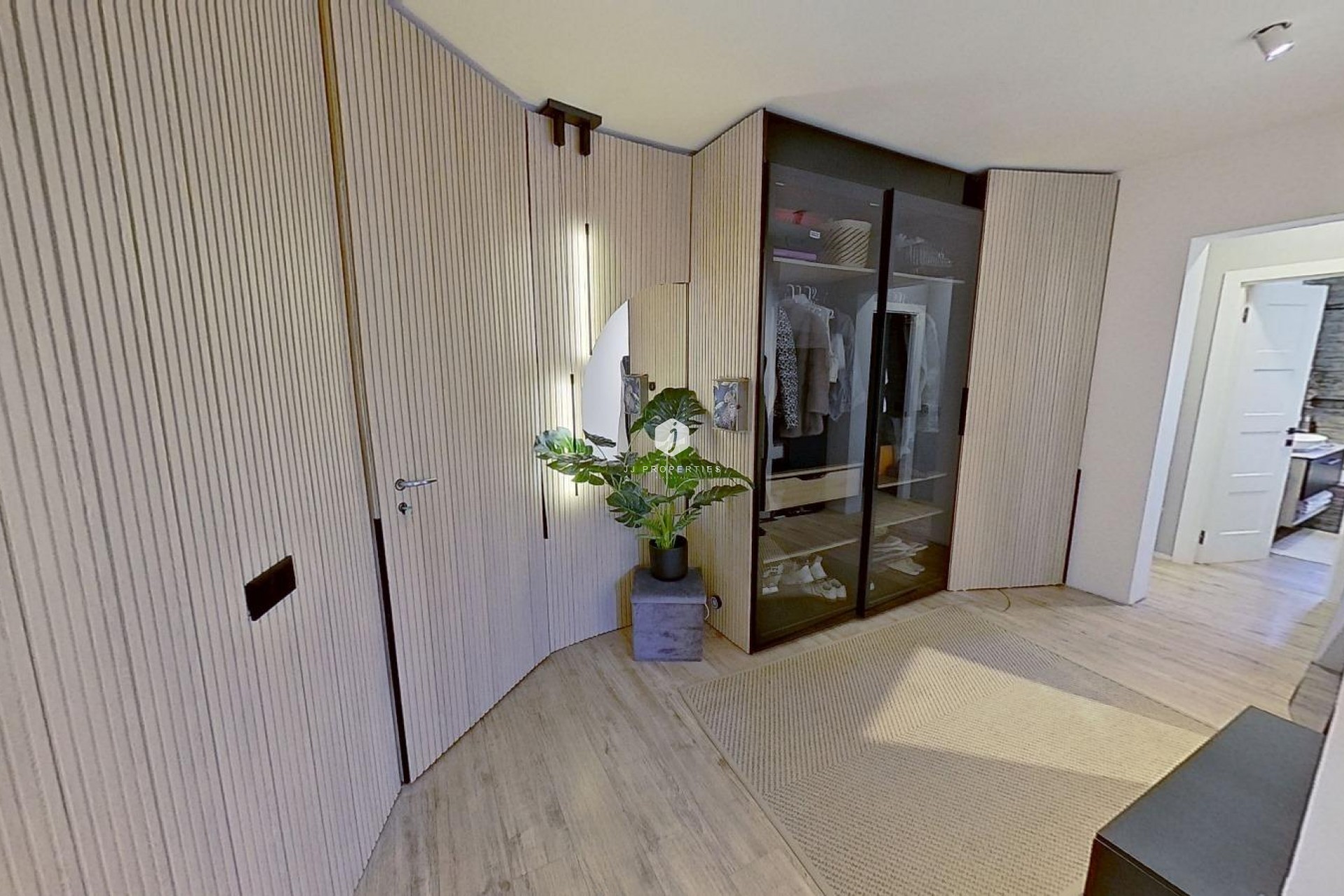 Z drugiej ręki - Villa -
Torrevieja - San luis