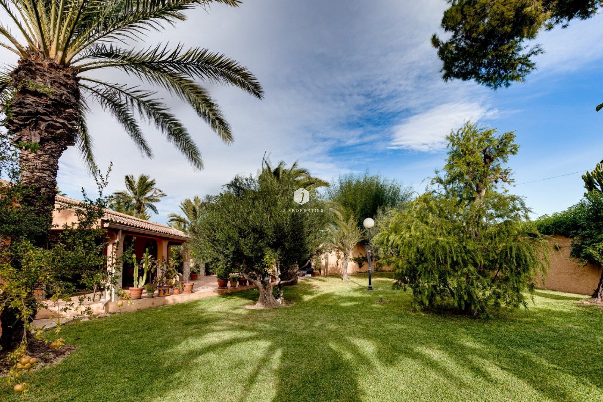 Z drugiej ręki - Villa -
Torrevieja - San luis