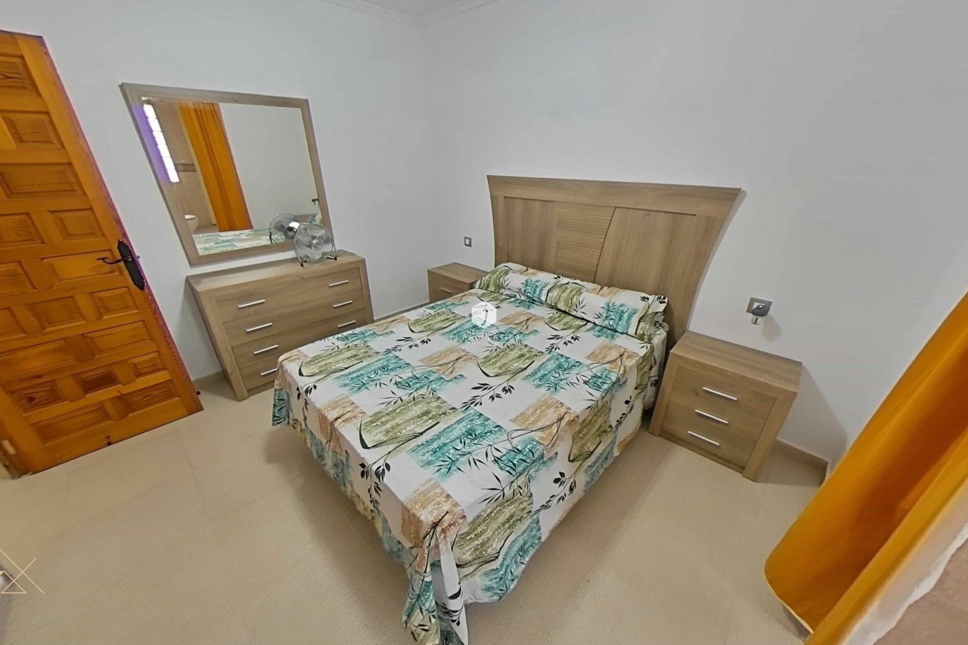 Z drugiej ręki - Villa -
Torrevieja - San luis