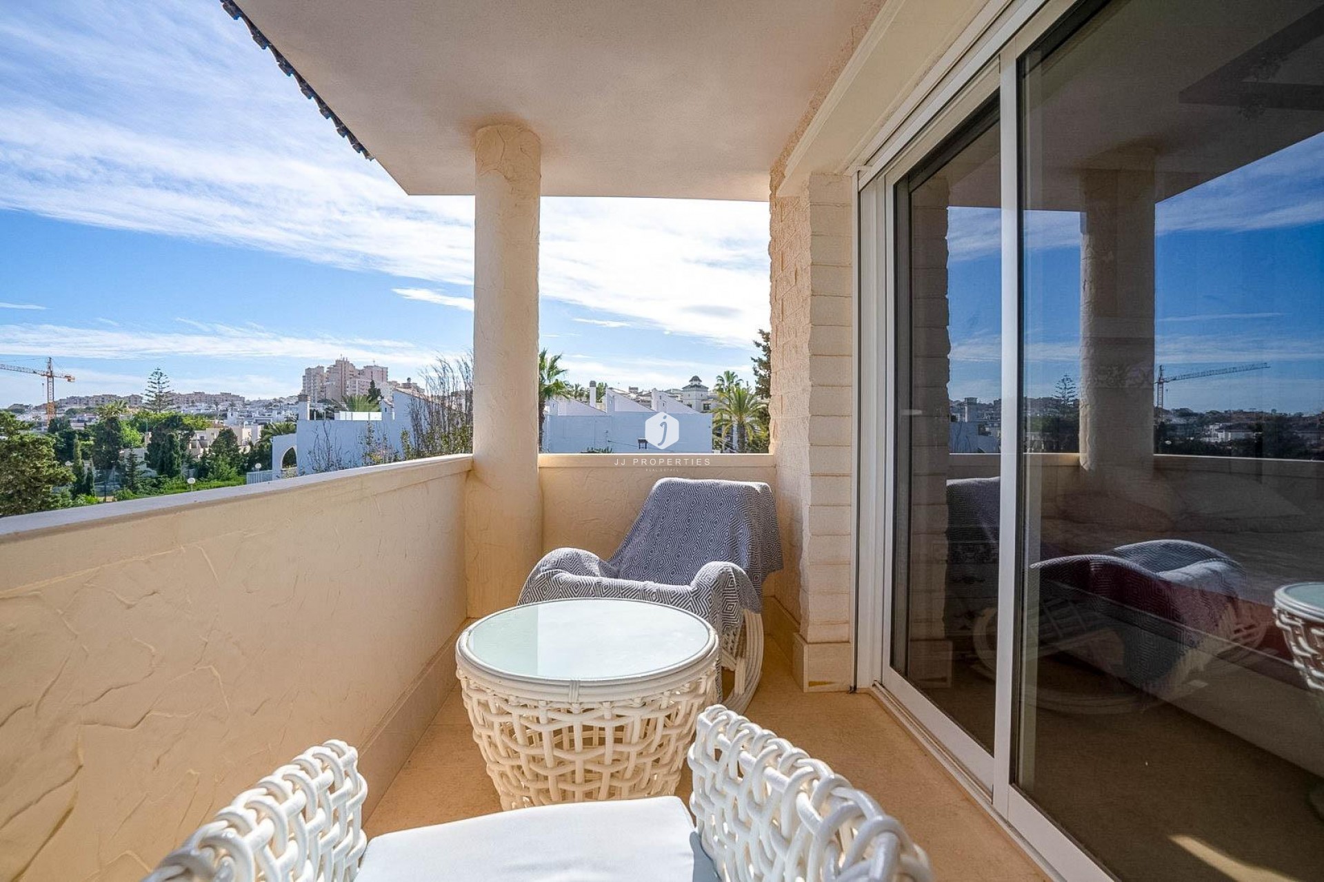 Z drugiej ręki - Villa -
Torrevieja - Torre la mata