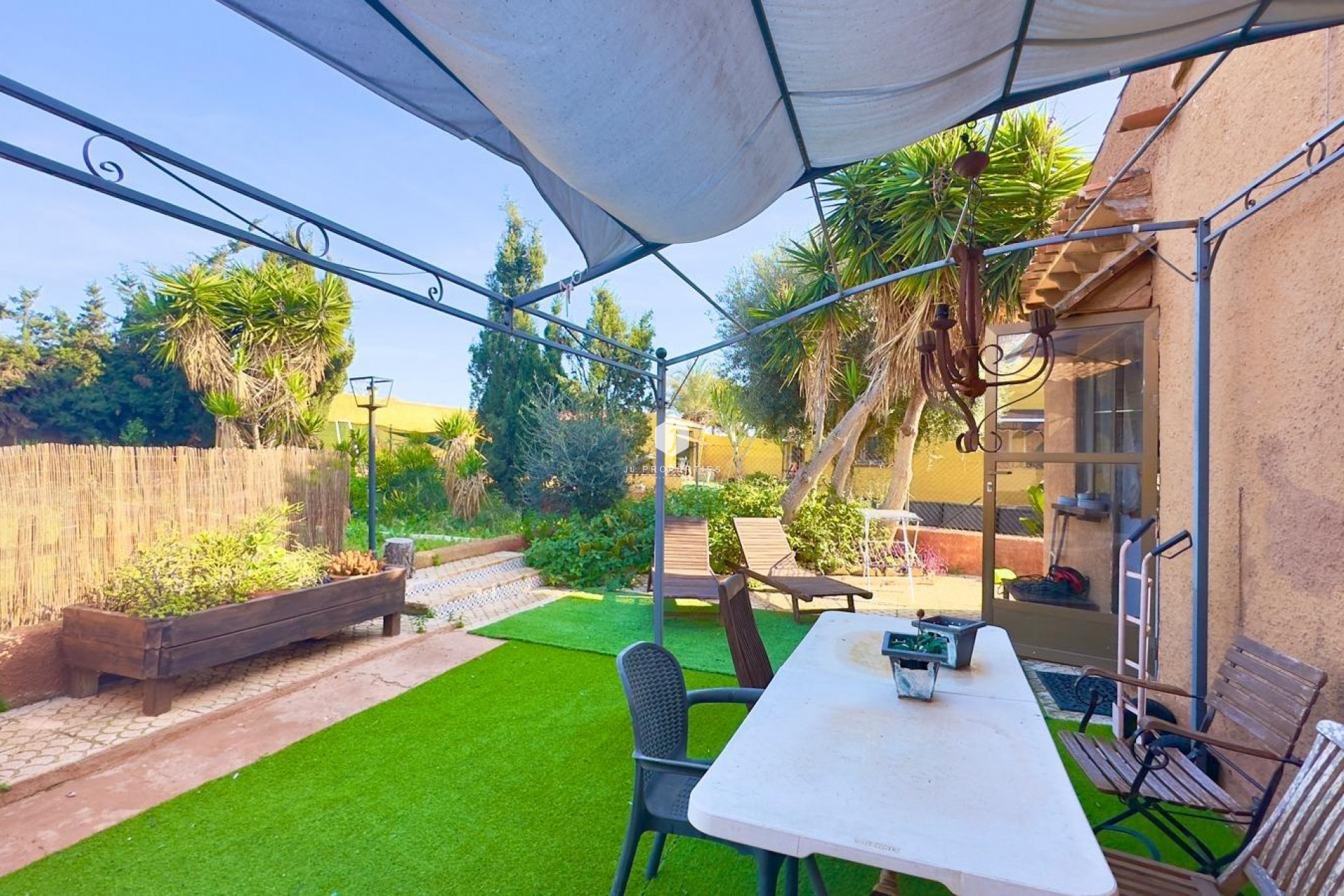 Z drugiej ręki - Villa -
Torrevieja - Torreblanca