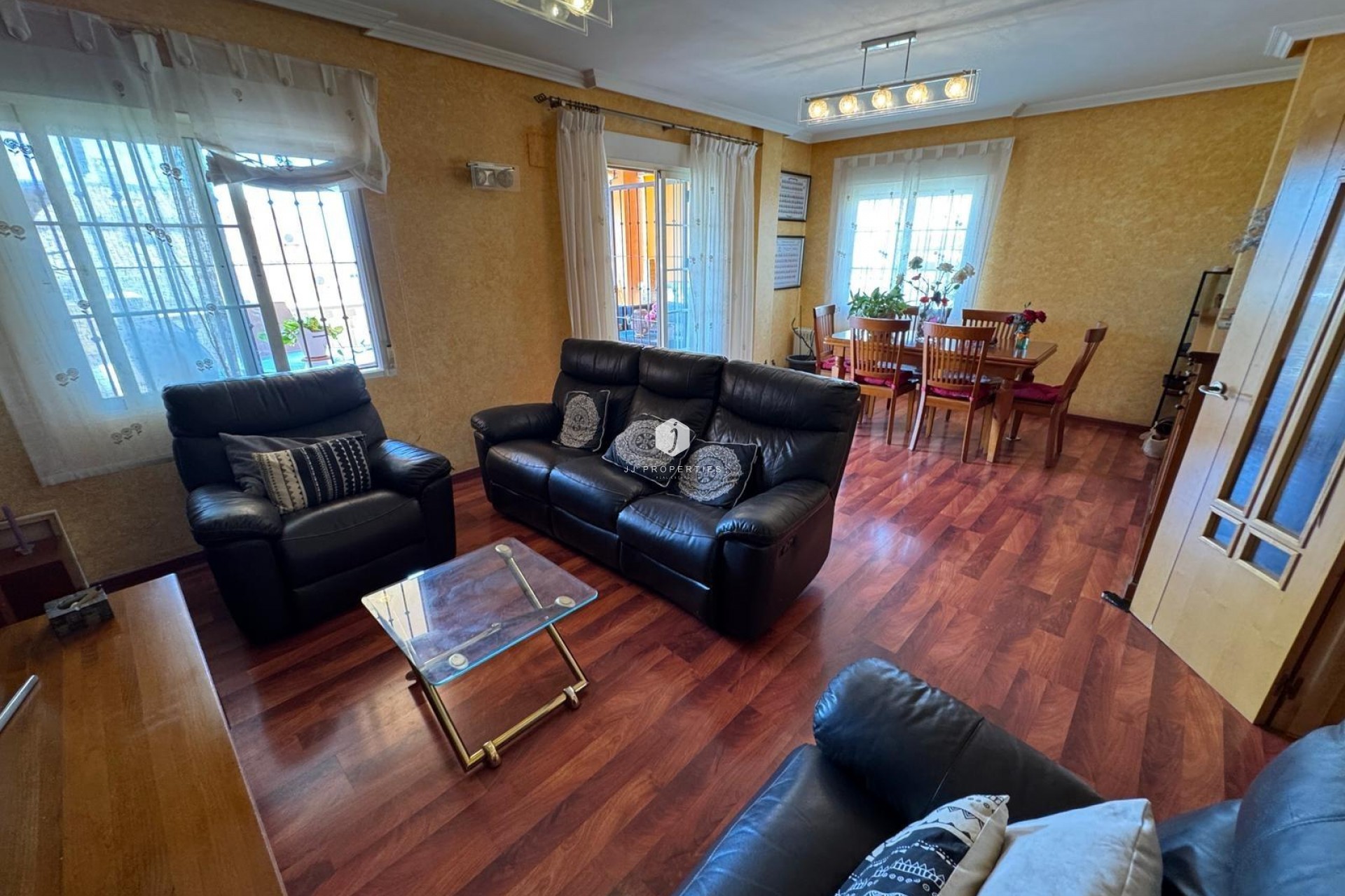 Z drugiej ręki - Villa -
Torrevieja - Zona Los Frutales