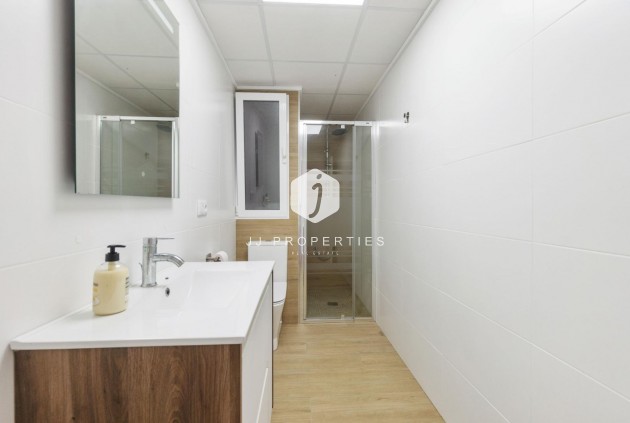 Tweedehands - Appartement / flat -
Torrevieja - Playa del cura