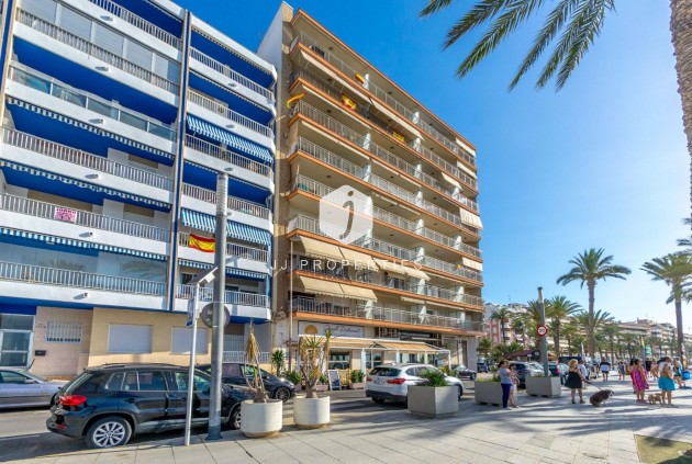 Tweedehands - Appartement / flat -
Torrevieja - Playa del cura