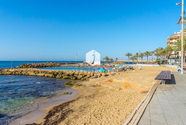 Tweedehands - Appartement / flat -
Torrevieja - Playa del cura