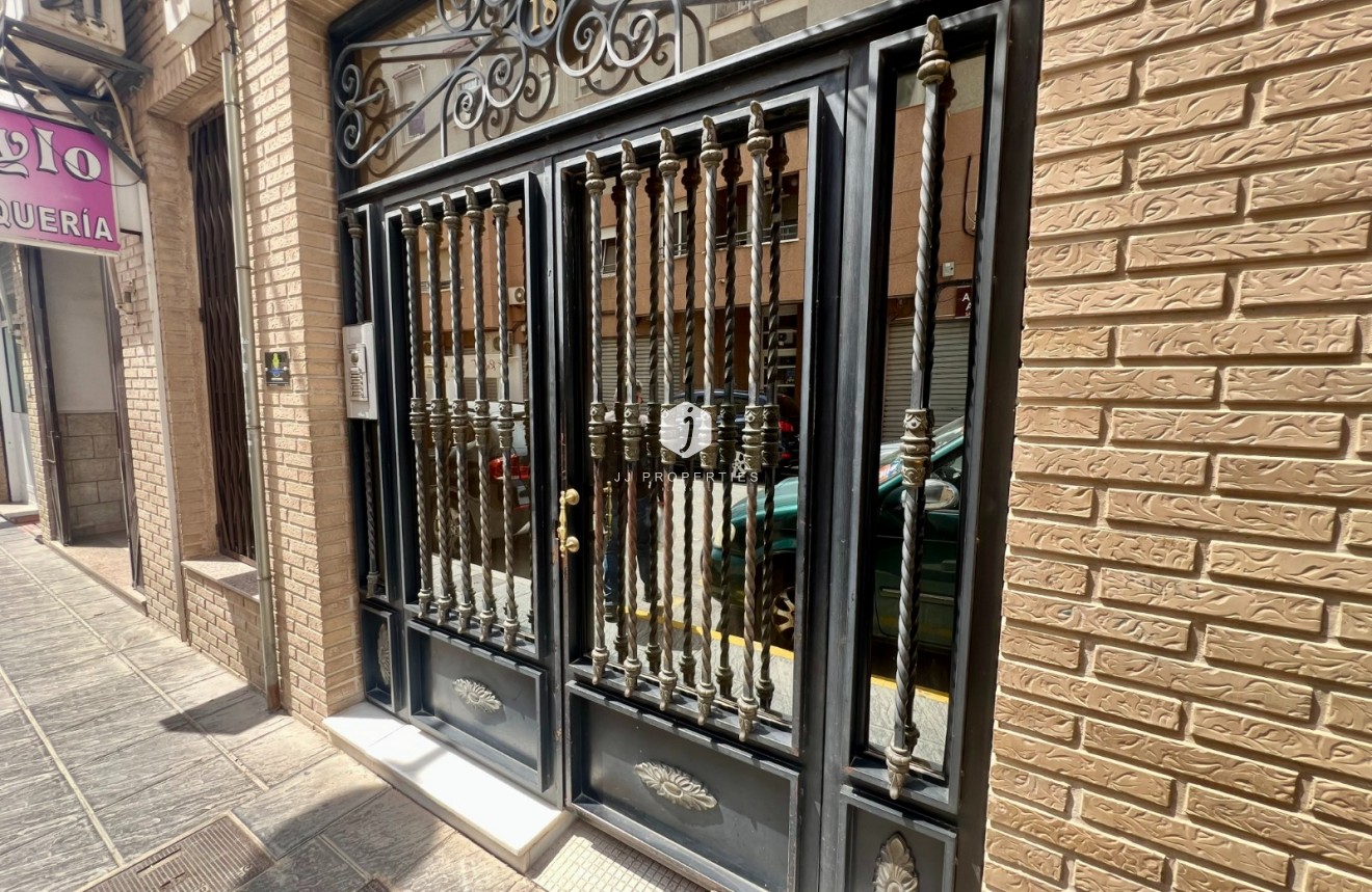 Segunda mano - Comercial -
Orihuela