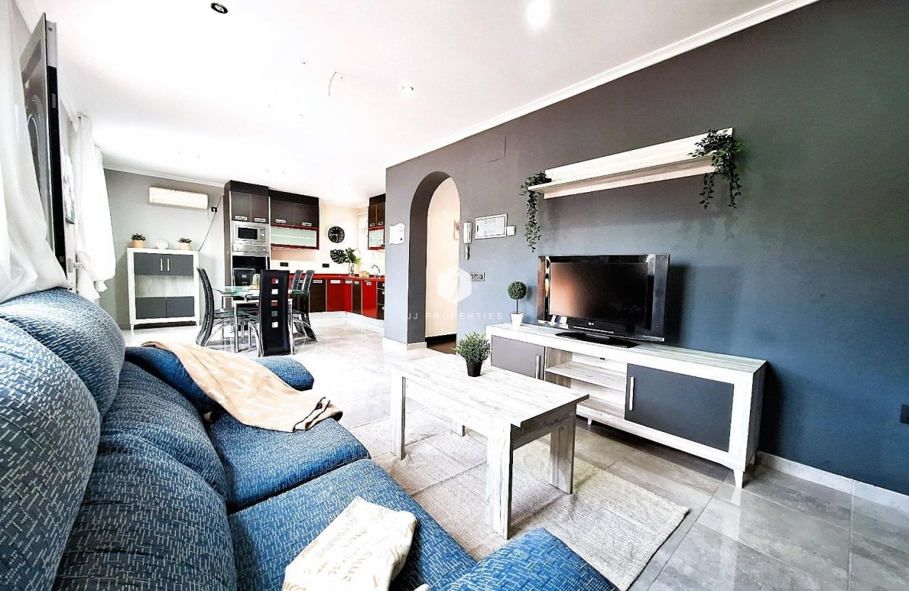 D'occasion - Chalet -
Torrevieja - El chaparral