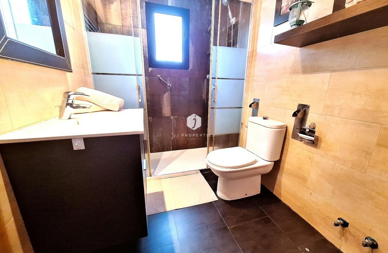 D'occasion - Chalet -
Torrevieja - El chaparral