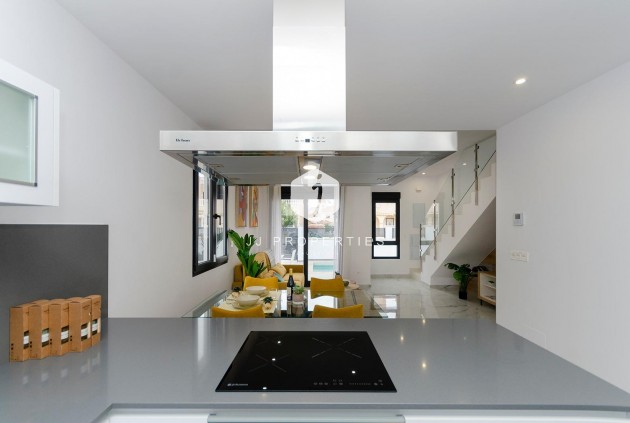 Obra nueva - Villa -
Torrevieja - Torretas