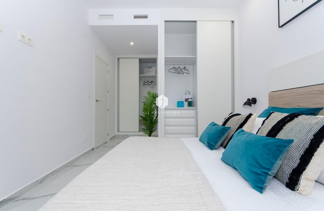 Obra nueva - Villa -
Torrevieja - Torretas