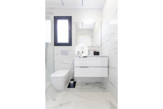 Obra nueva - Villa -
Torrevieja - Torretas