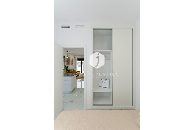 Obra nueva - Villa -
Torrevieja - Torretas