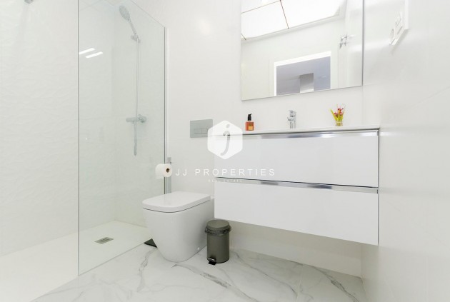 Obra nueva - Villa -
Torrevieja - Torretas