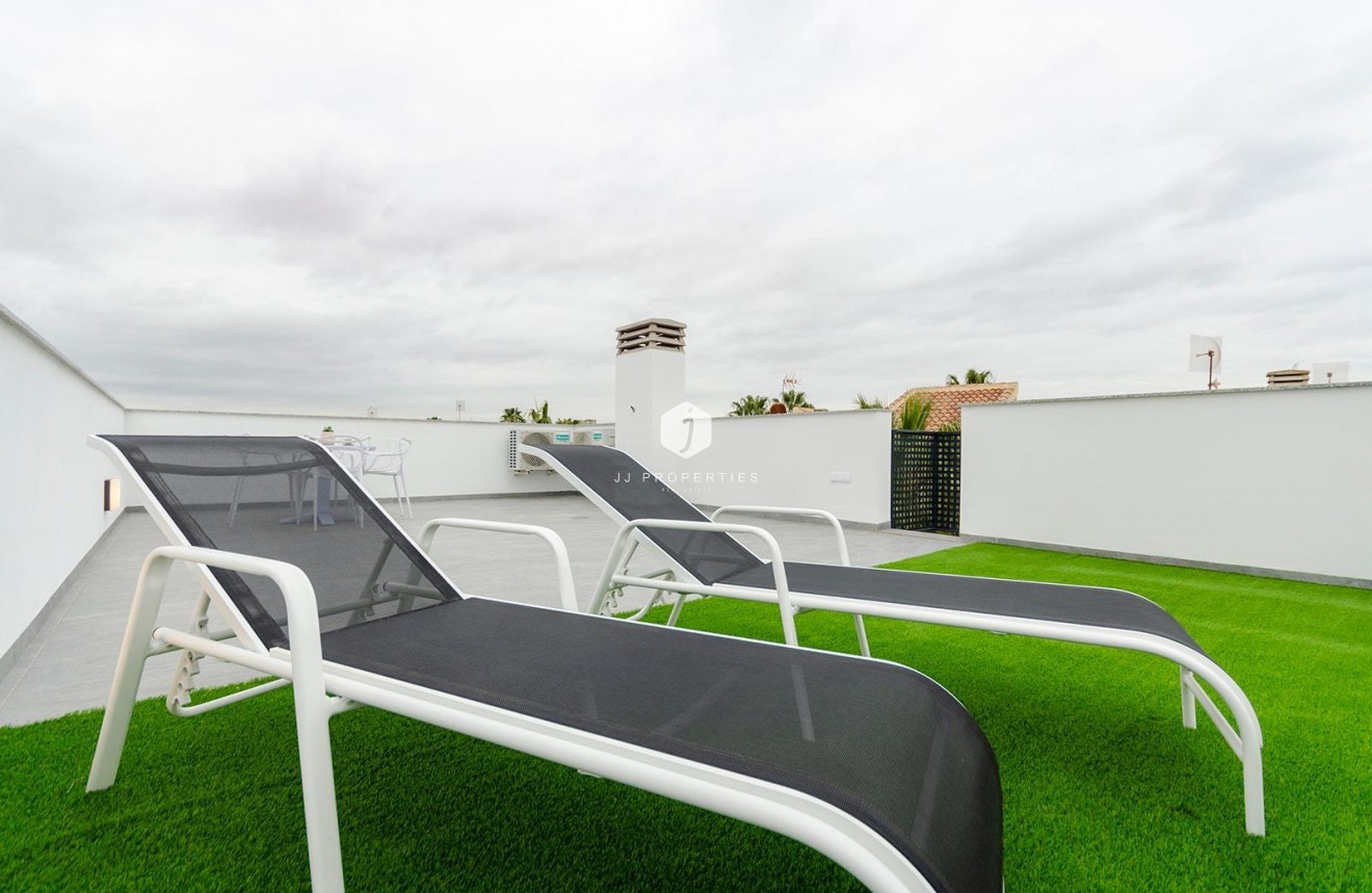 Obra nueva - Villa -
Torrevieja - Torretas