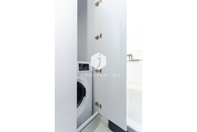 Obra nueva - Villa -
Torrevieja - Torretas