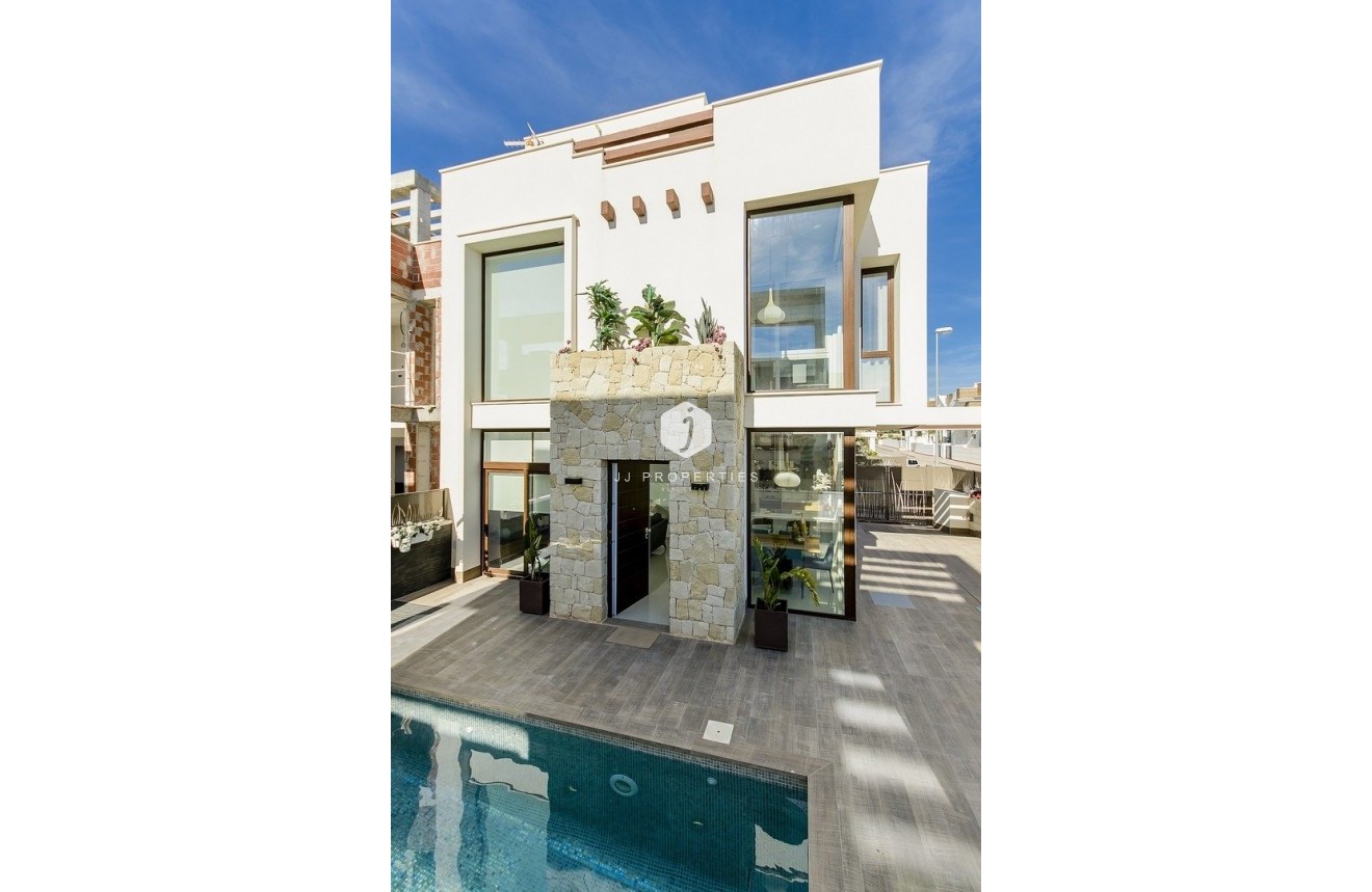 Nieuwbouw Woningen - Villa -
Los Montesinos - La herrada