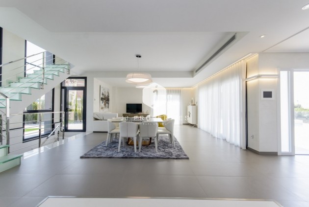 Nieuwbouw Woningen - Villa -
Orihuela Costa - Campoamor